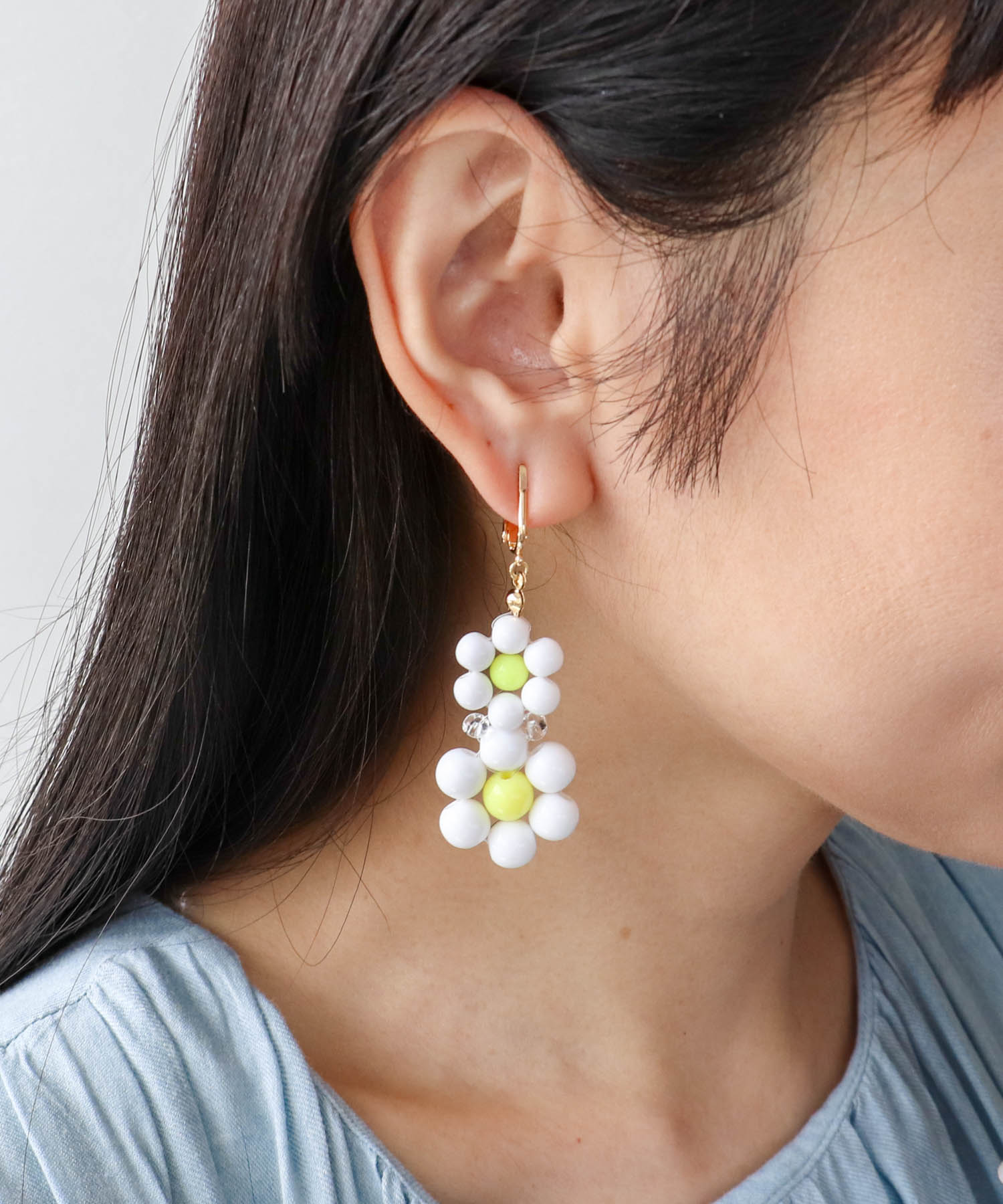 フラワービーズイヤリング