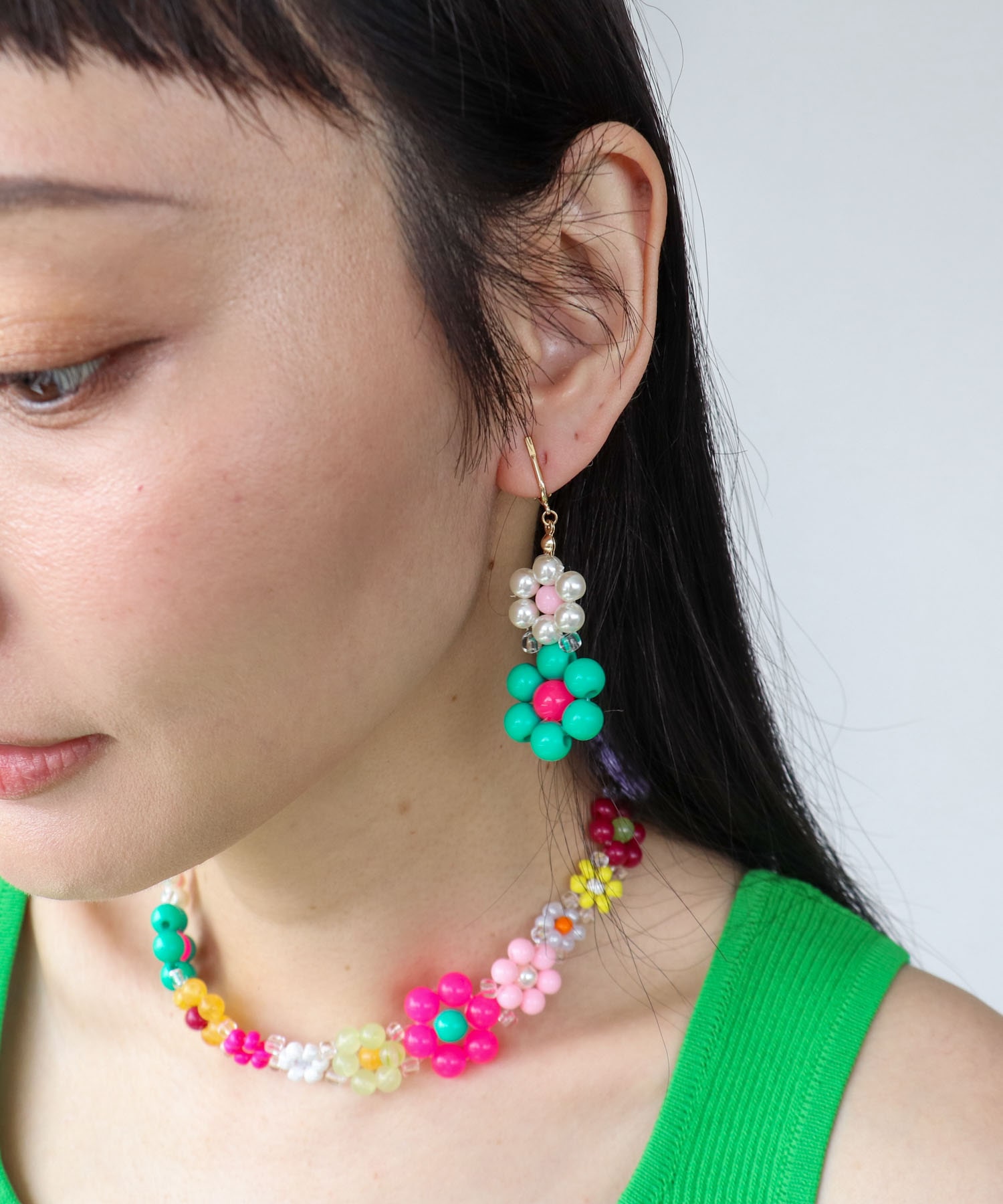 フラワービーズイヤリング