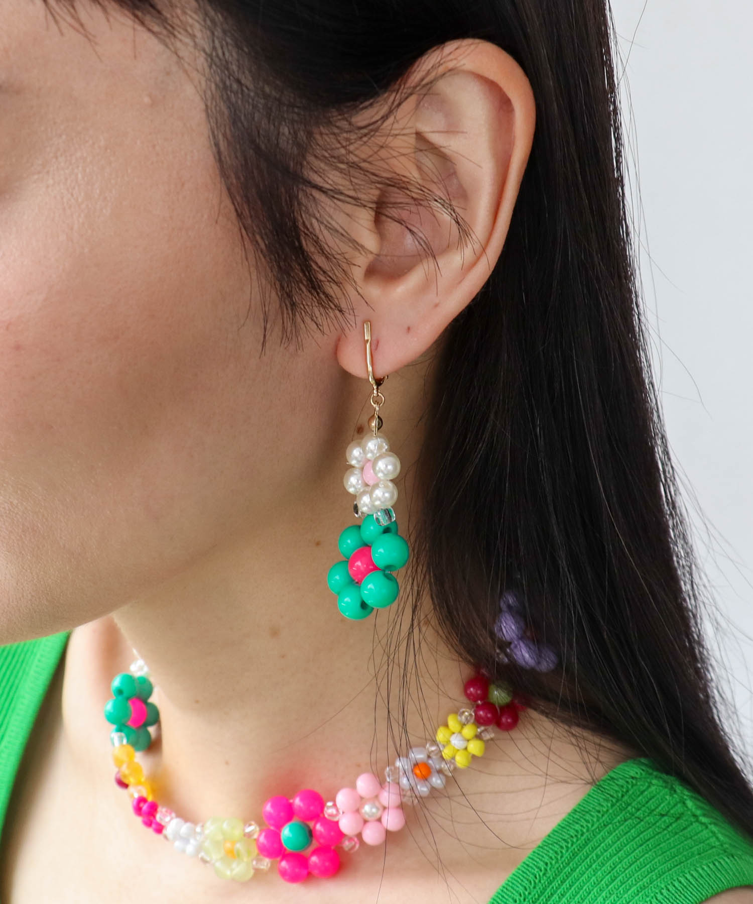 フラワービーズイヤリング