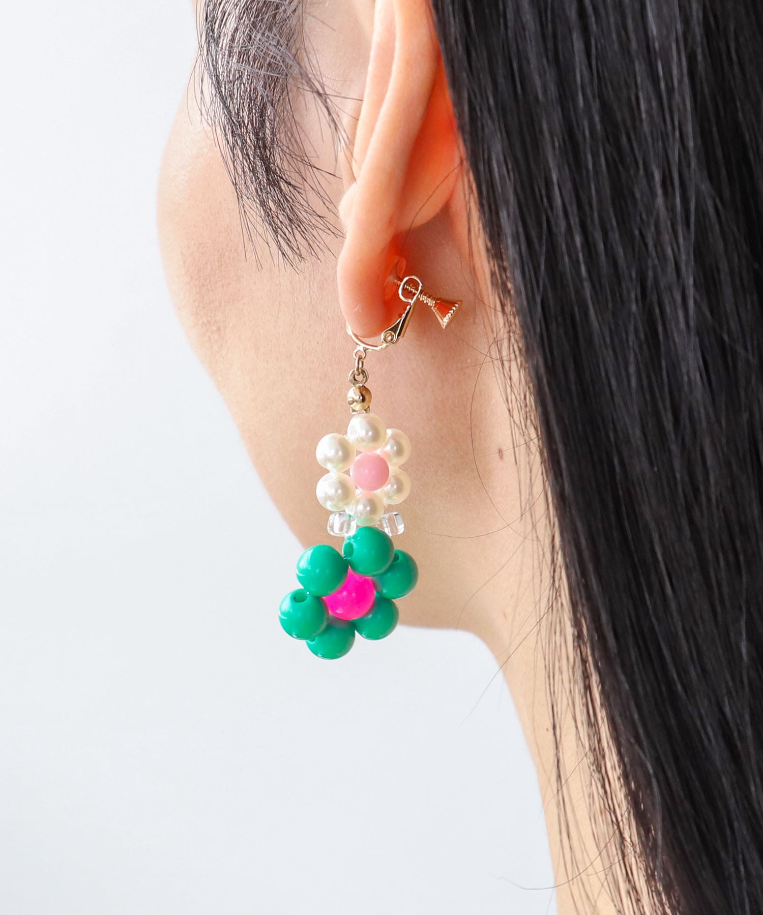 フラワービーズイヤリング