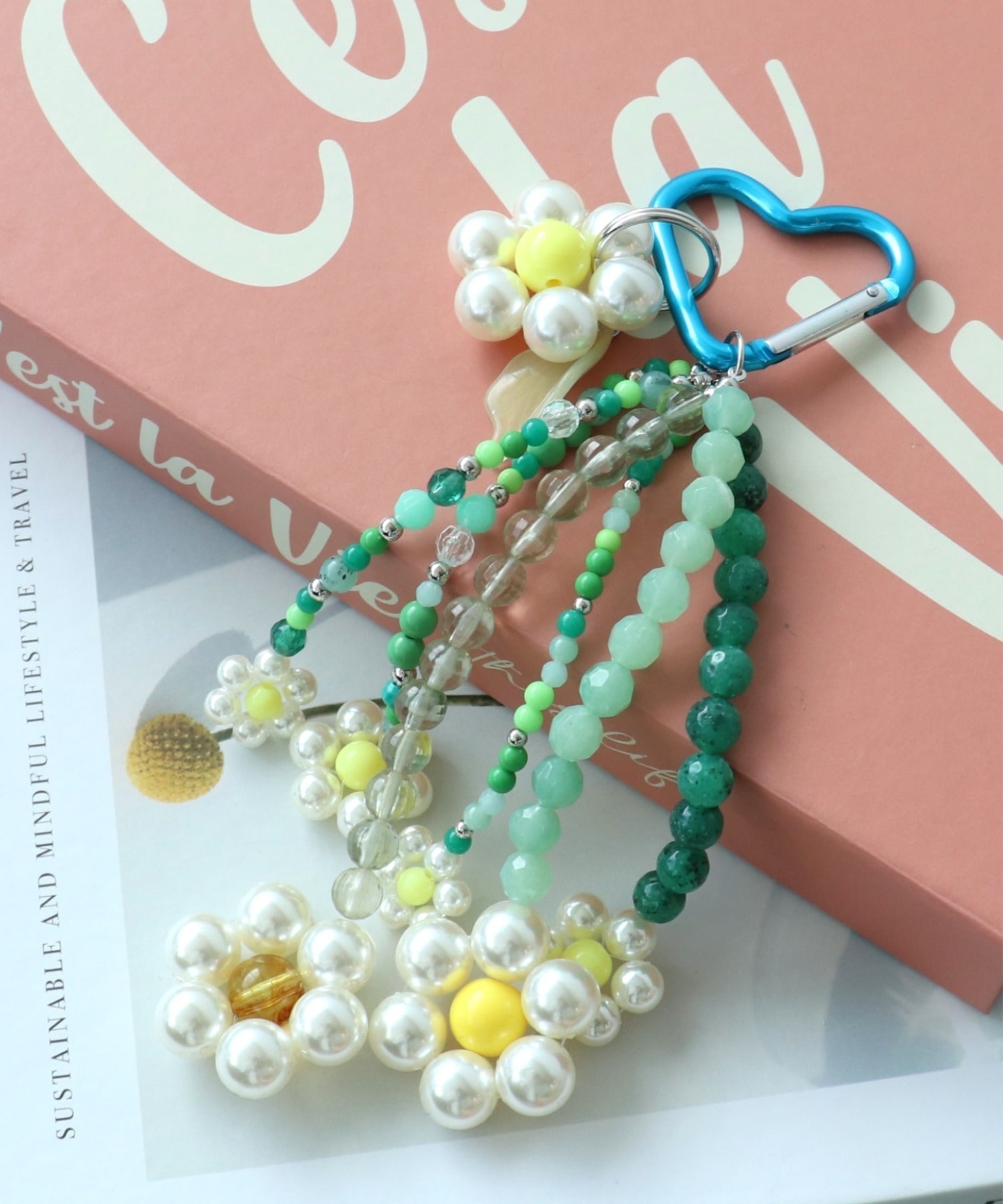 フラワービーズチャーム