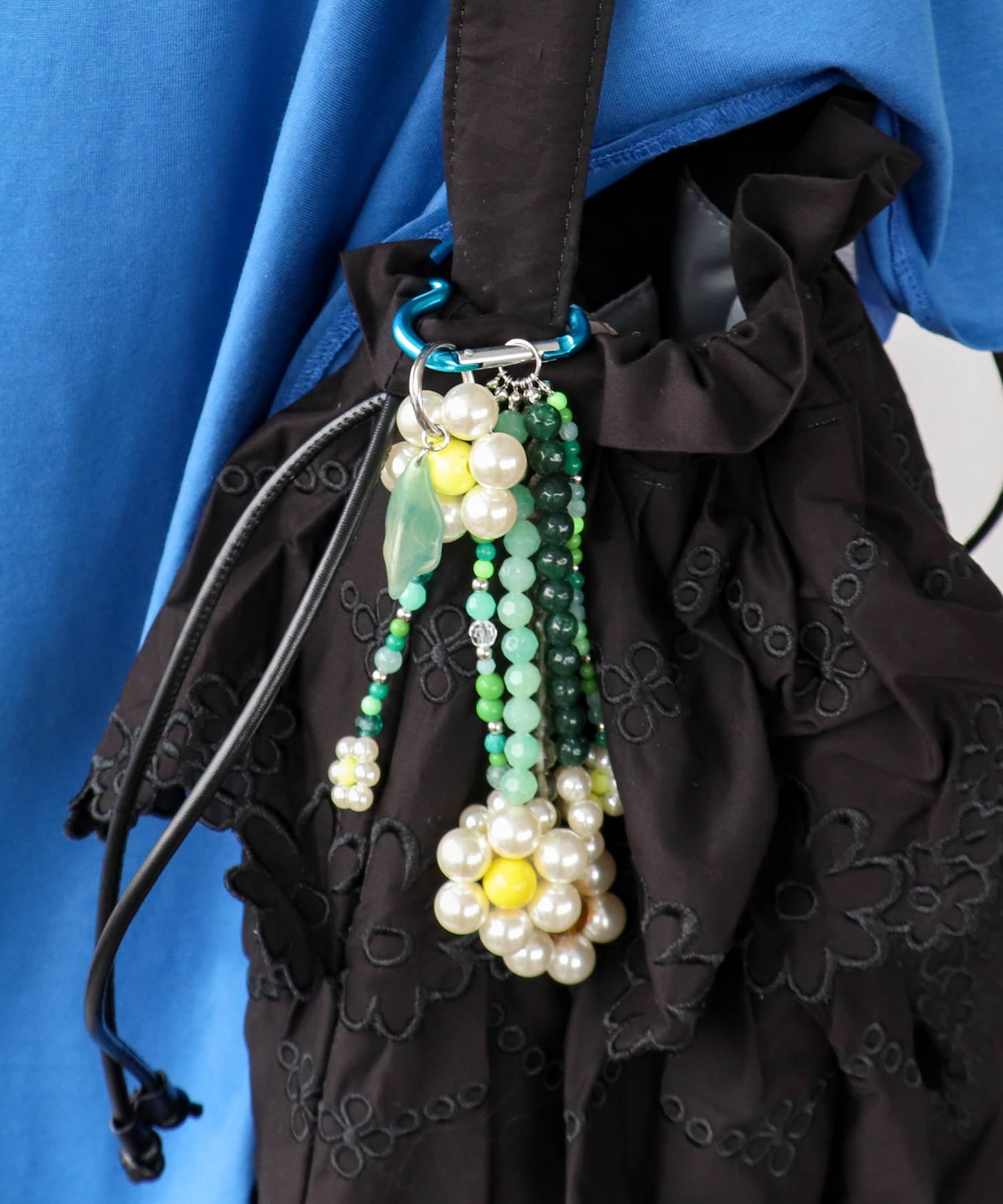 フラワービーズチャーム