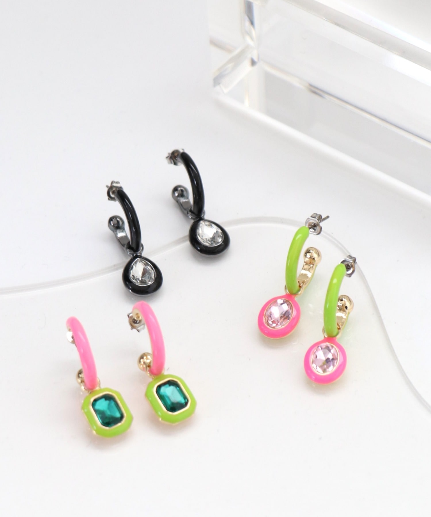バイカラービジュピアス