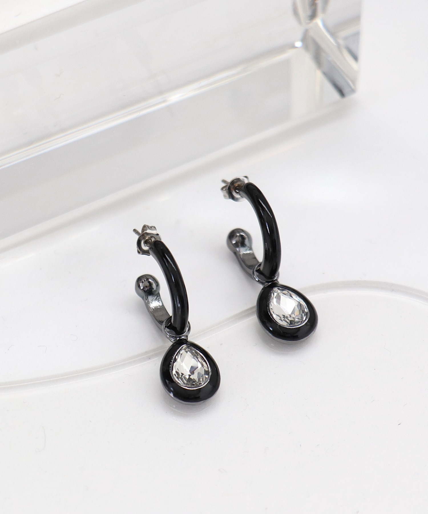 バイカラービジュピアス