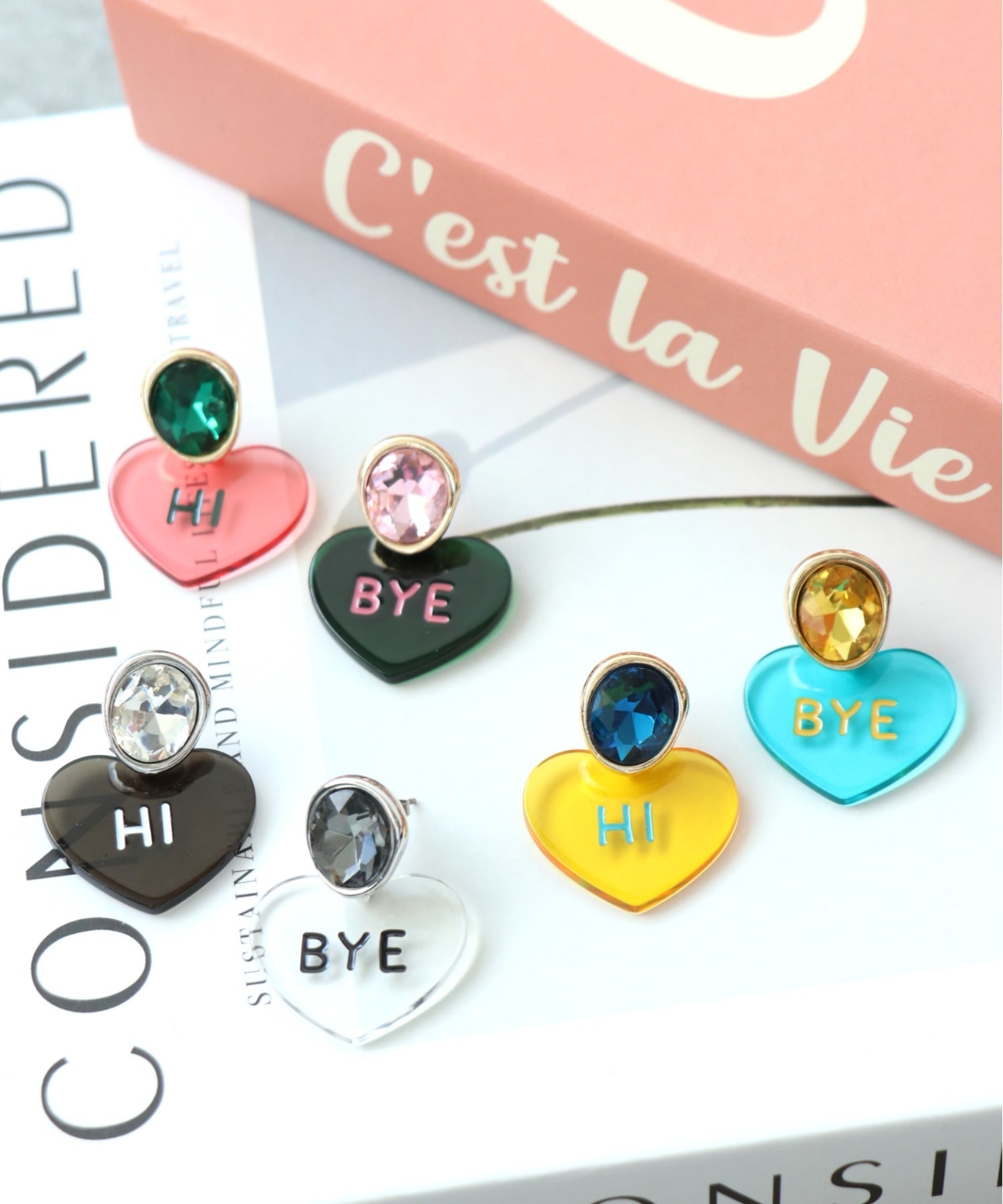 Hi/BYEクリアハートピアス