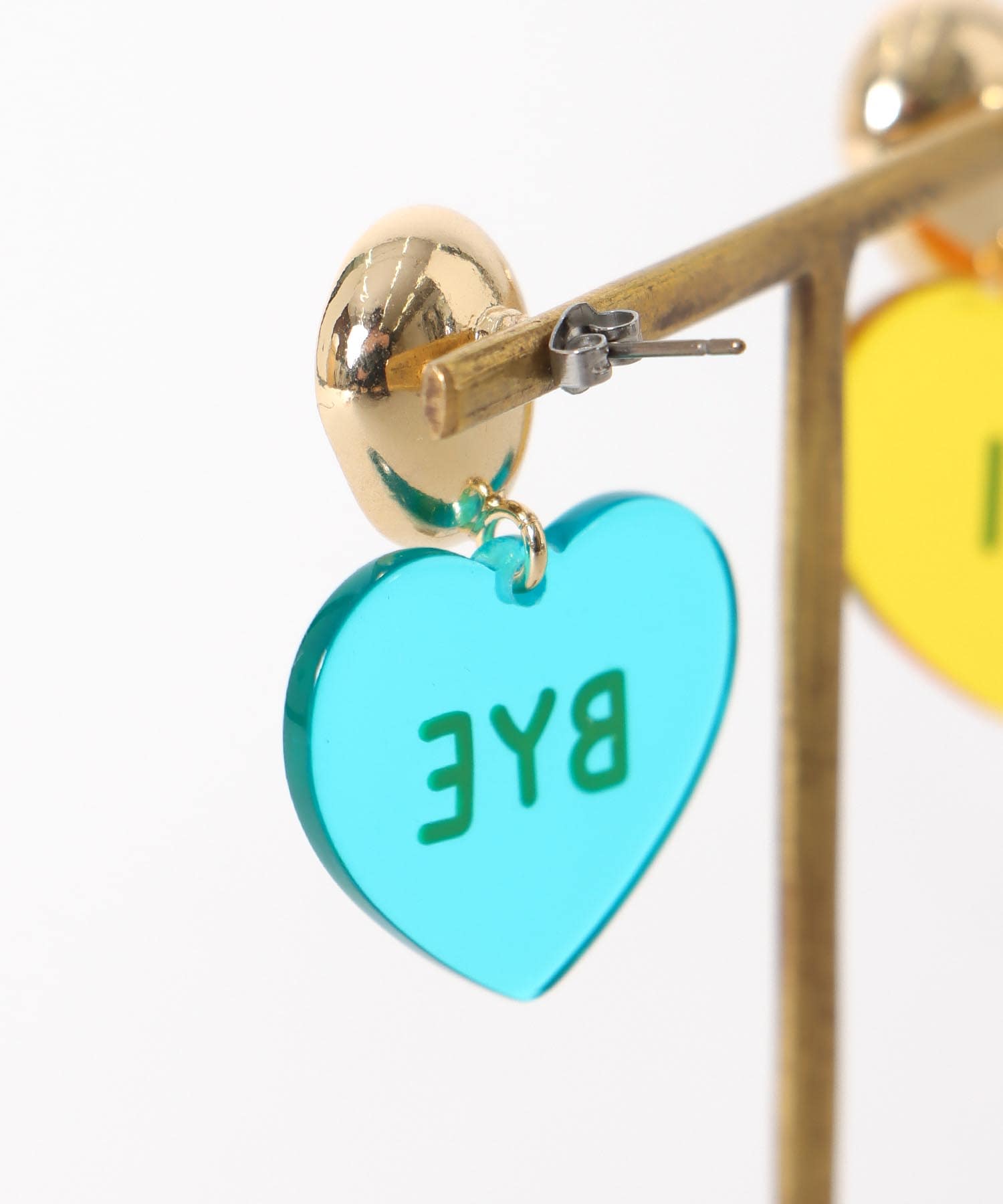 Hi/BYEクリアハートピアス