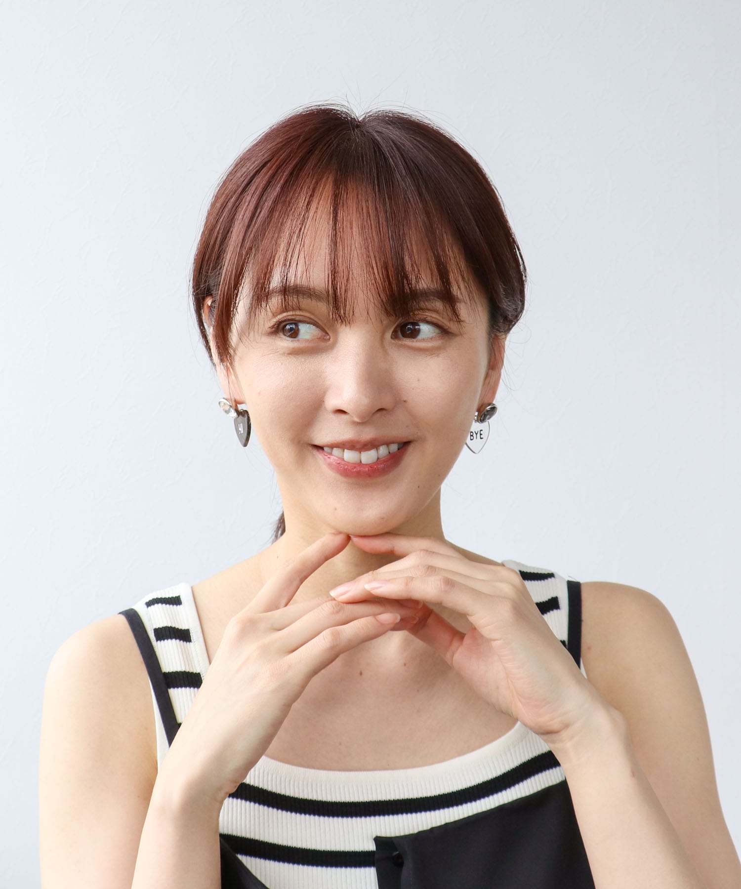 Hi/BYEクリアハートイヤリング