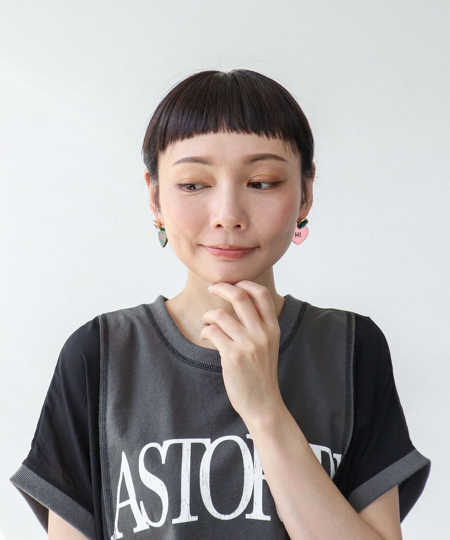 Hi/BYEクリアハートイヤリング