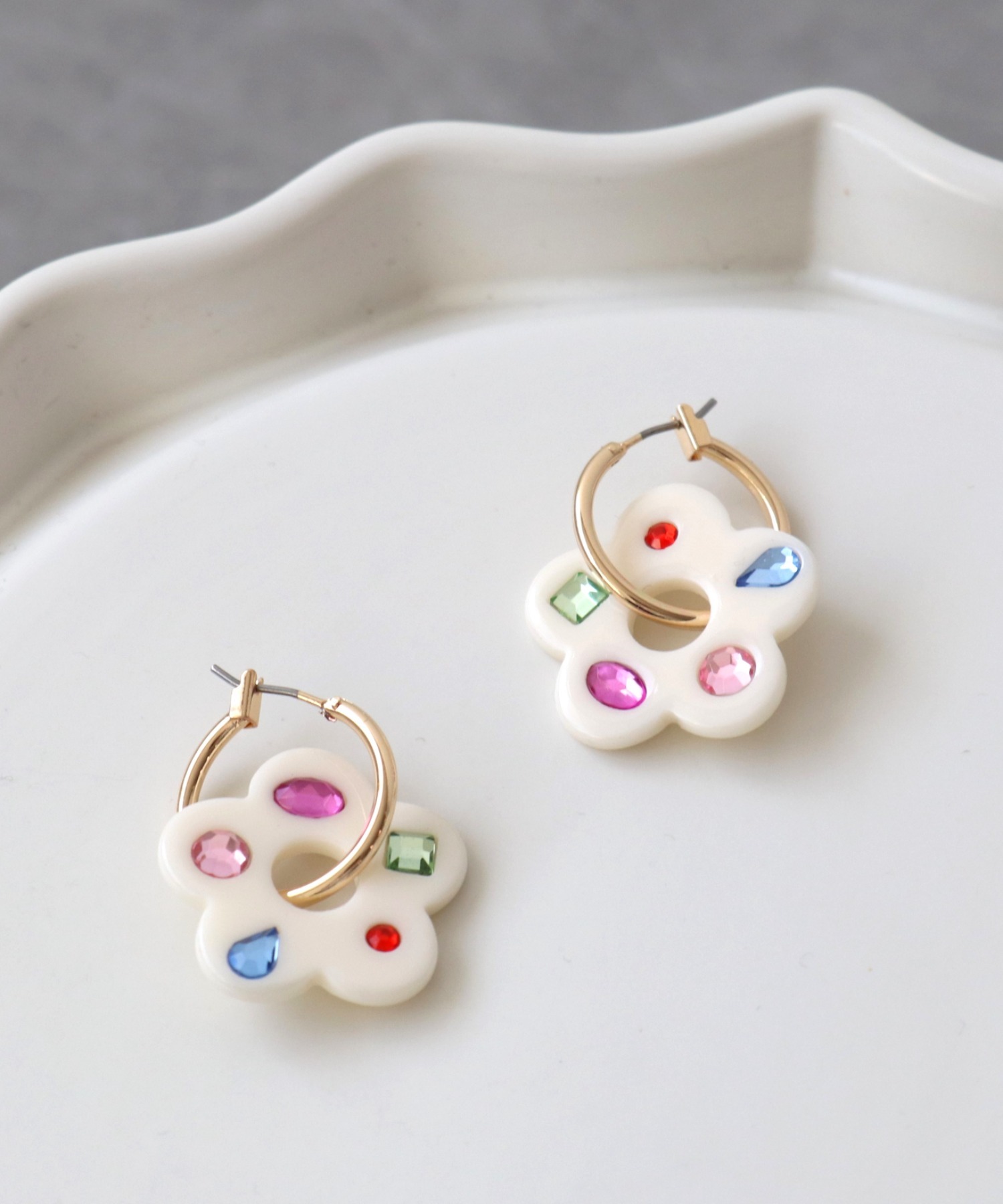 マルチビジュアクリルフラワーピアス