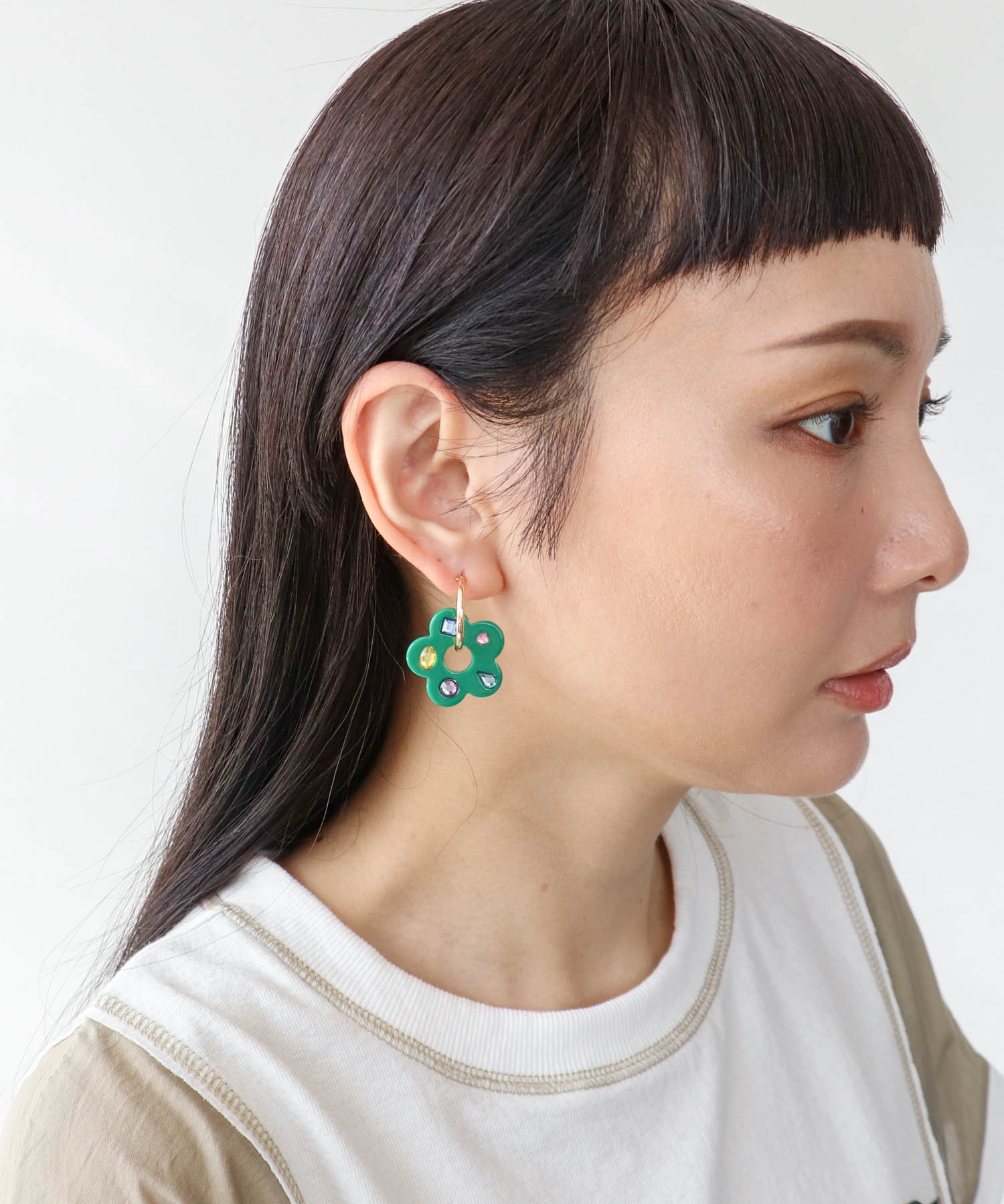 マルチビジュアクリルフラワーピアス