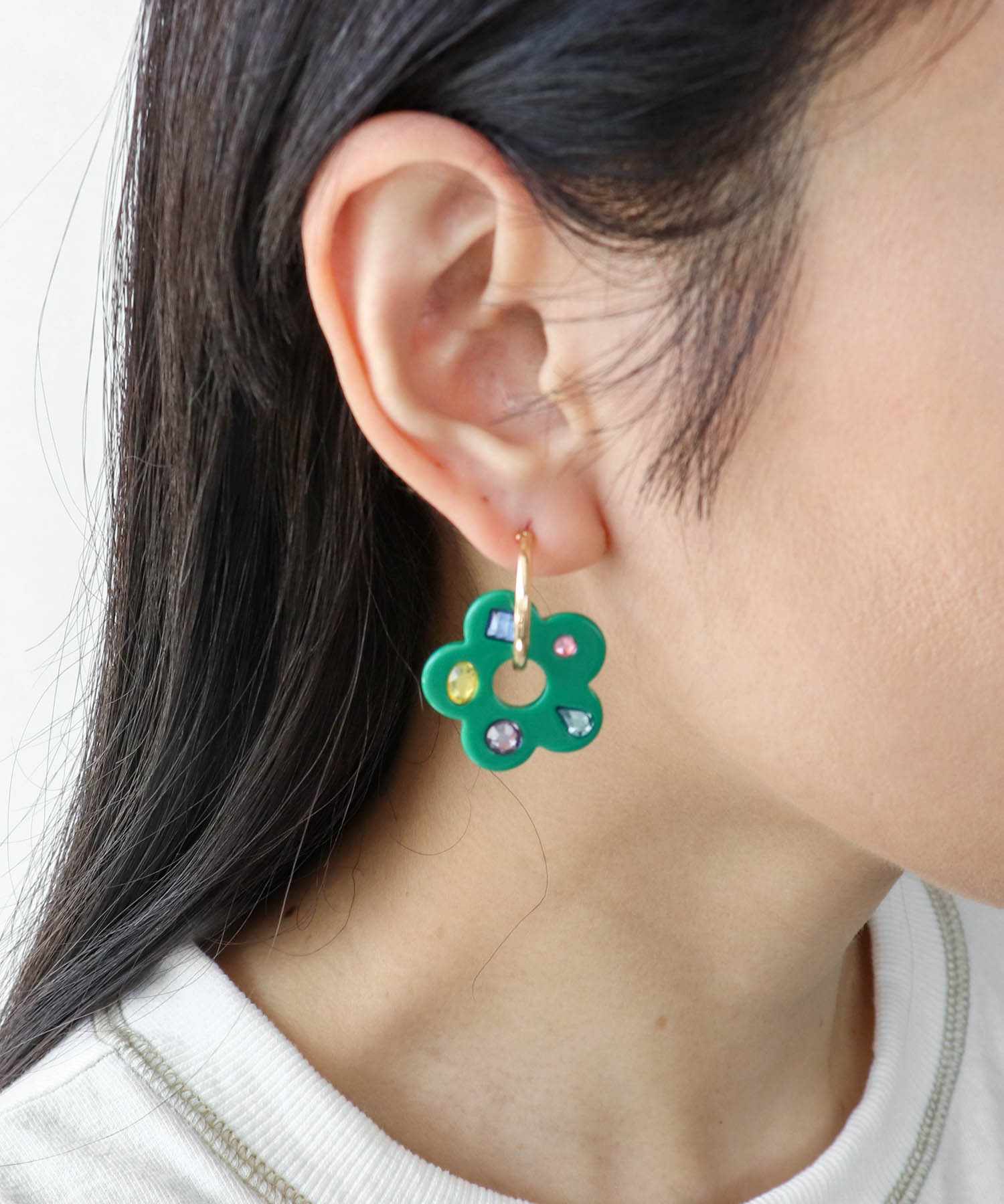 マルチビジュアクリルフラワーピアス