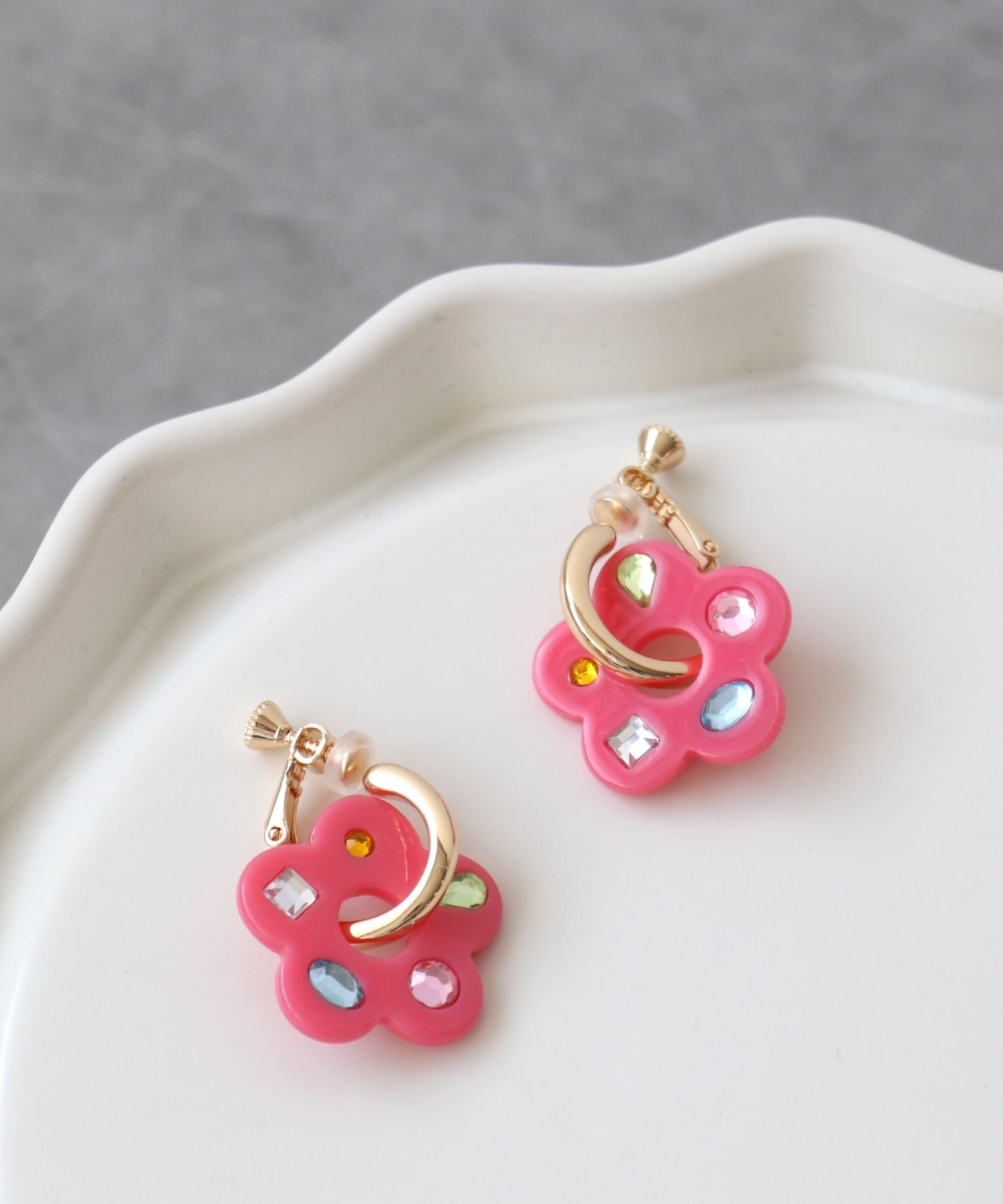 マルチビジュアクリルフラワーイヤリング