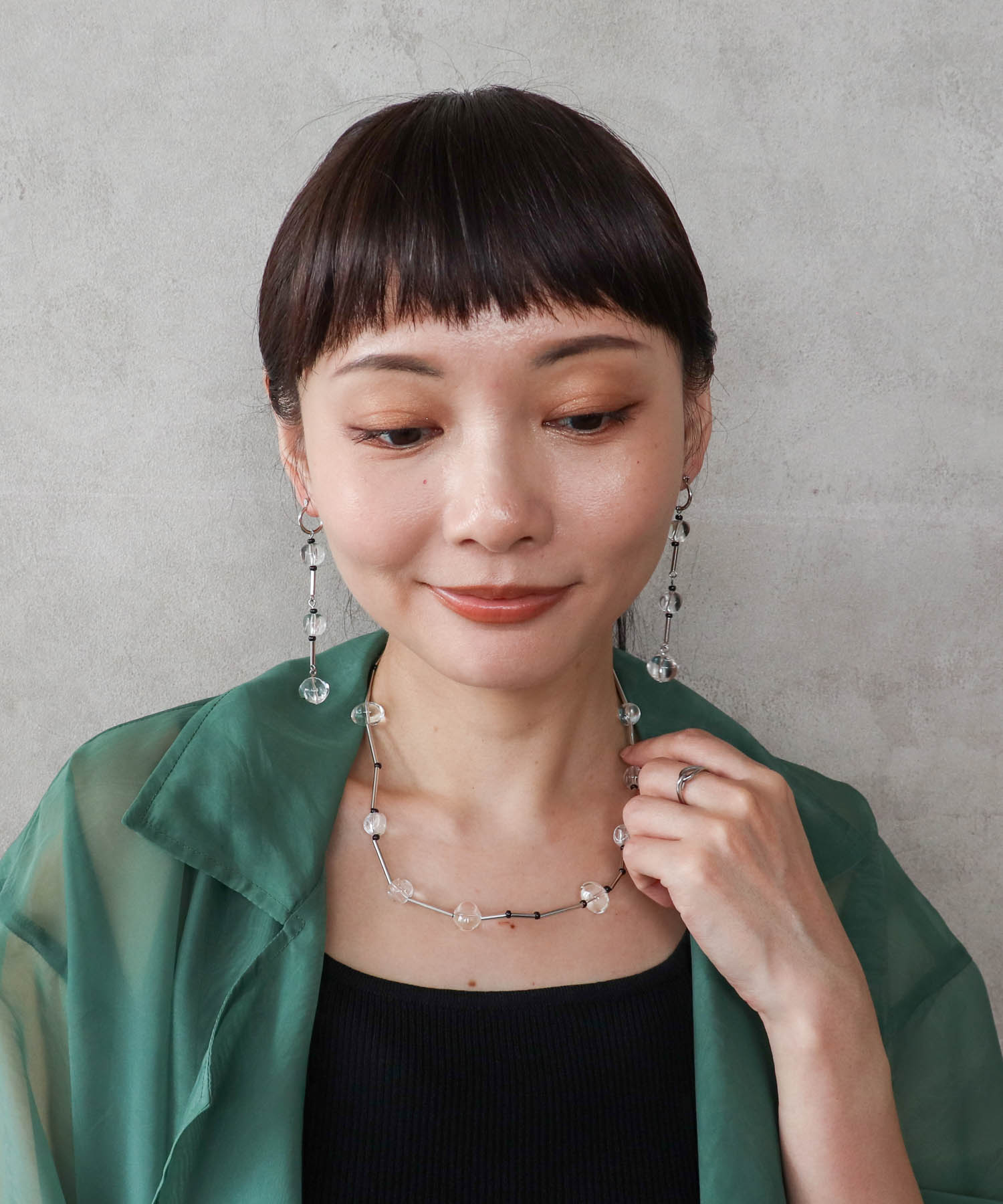 クリアビーズロングピアス