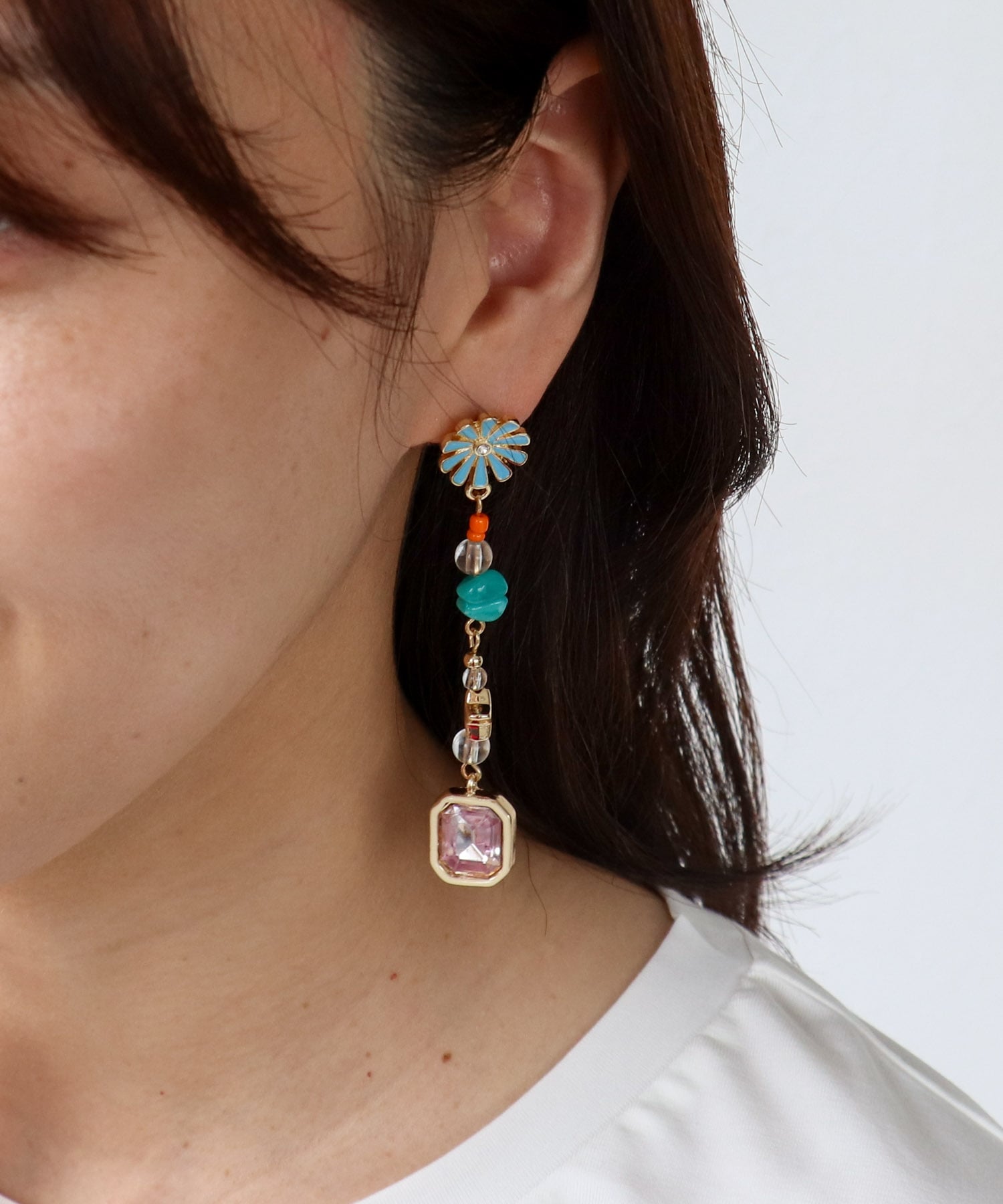 ビジュチャームアシメピアス
