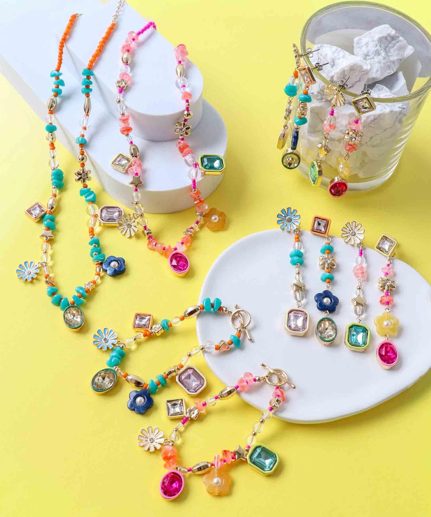ビジュチャームアシメピアス