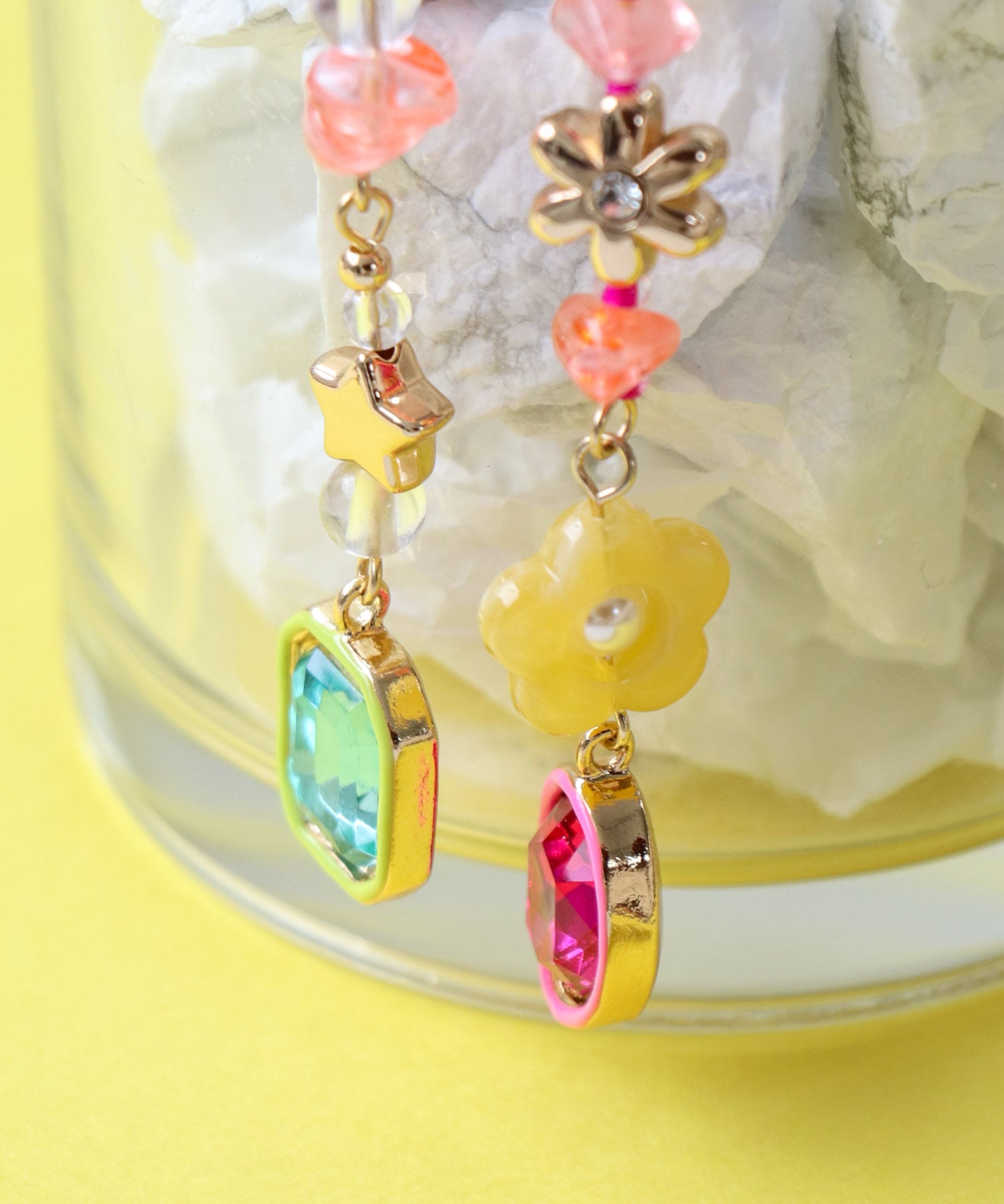 ビジュチャームアシメピアス