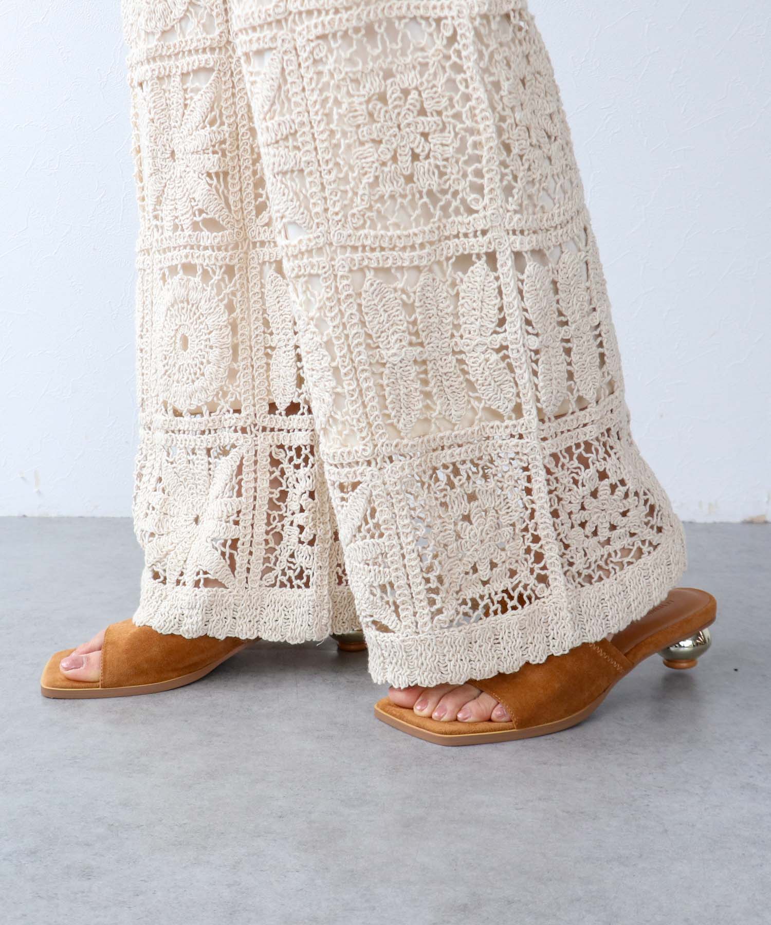 クロシェニットパンツ