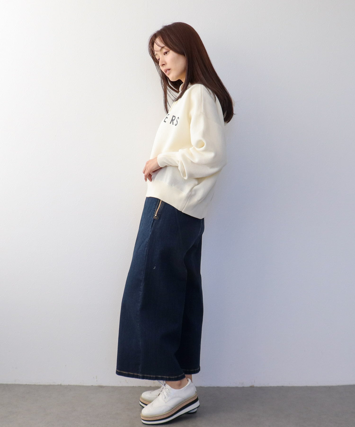 フロントZIPパンツ