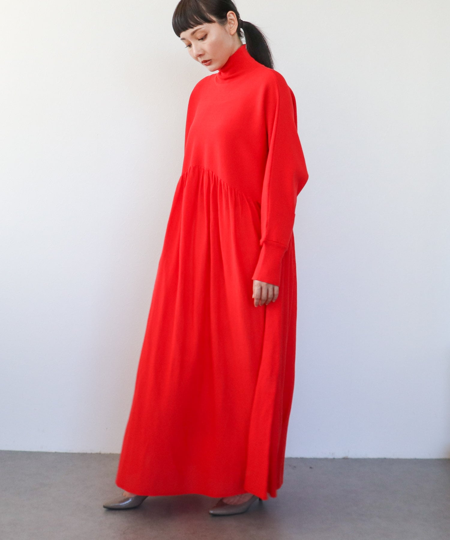 ギャザーニットワンピース