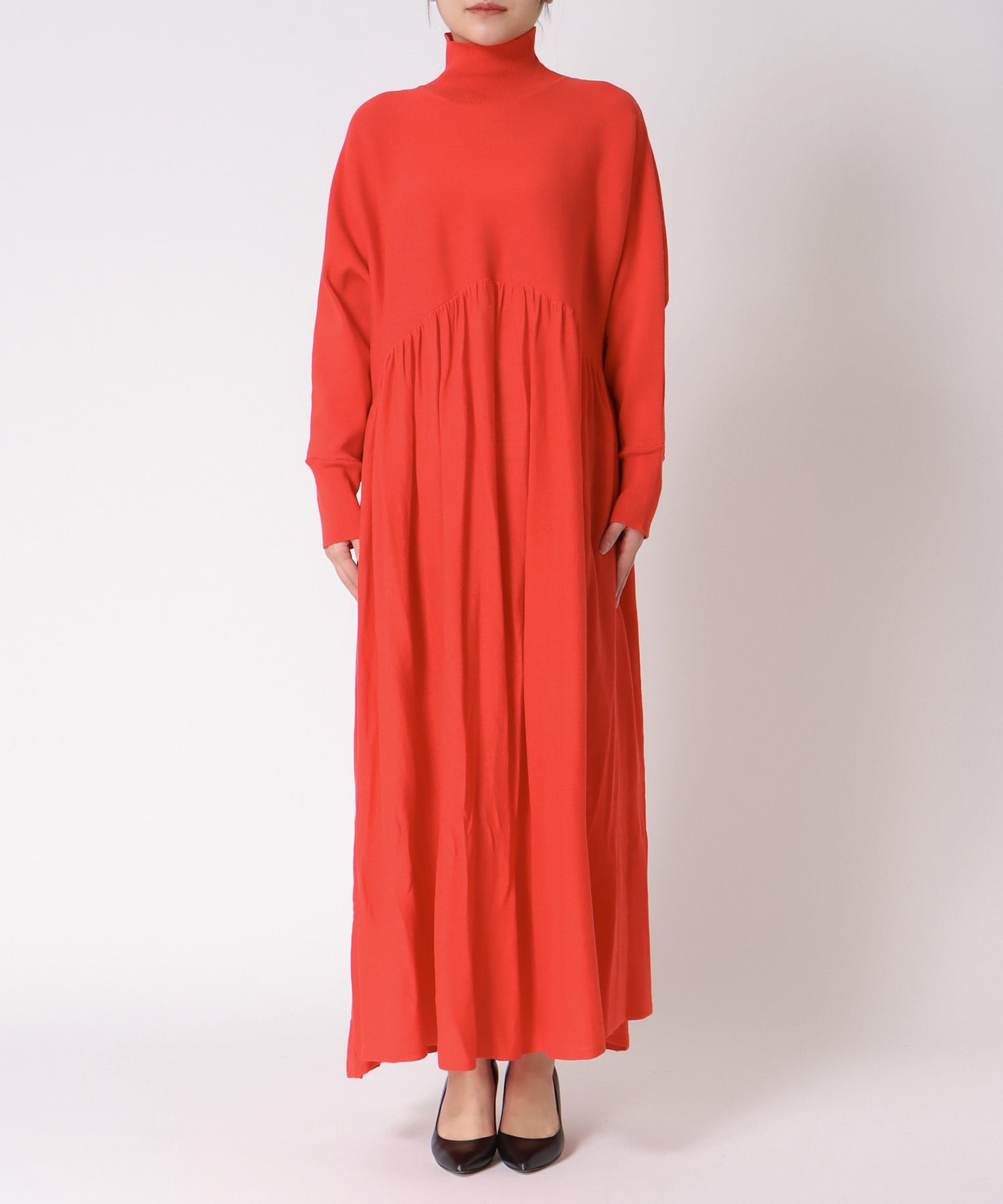 ギャザーニットワンピース