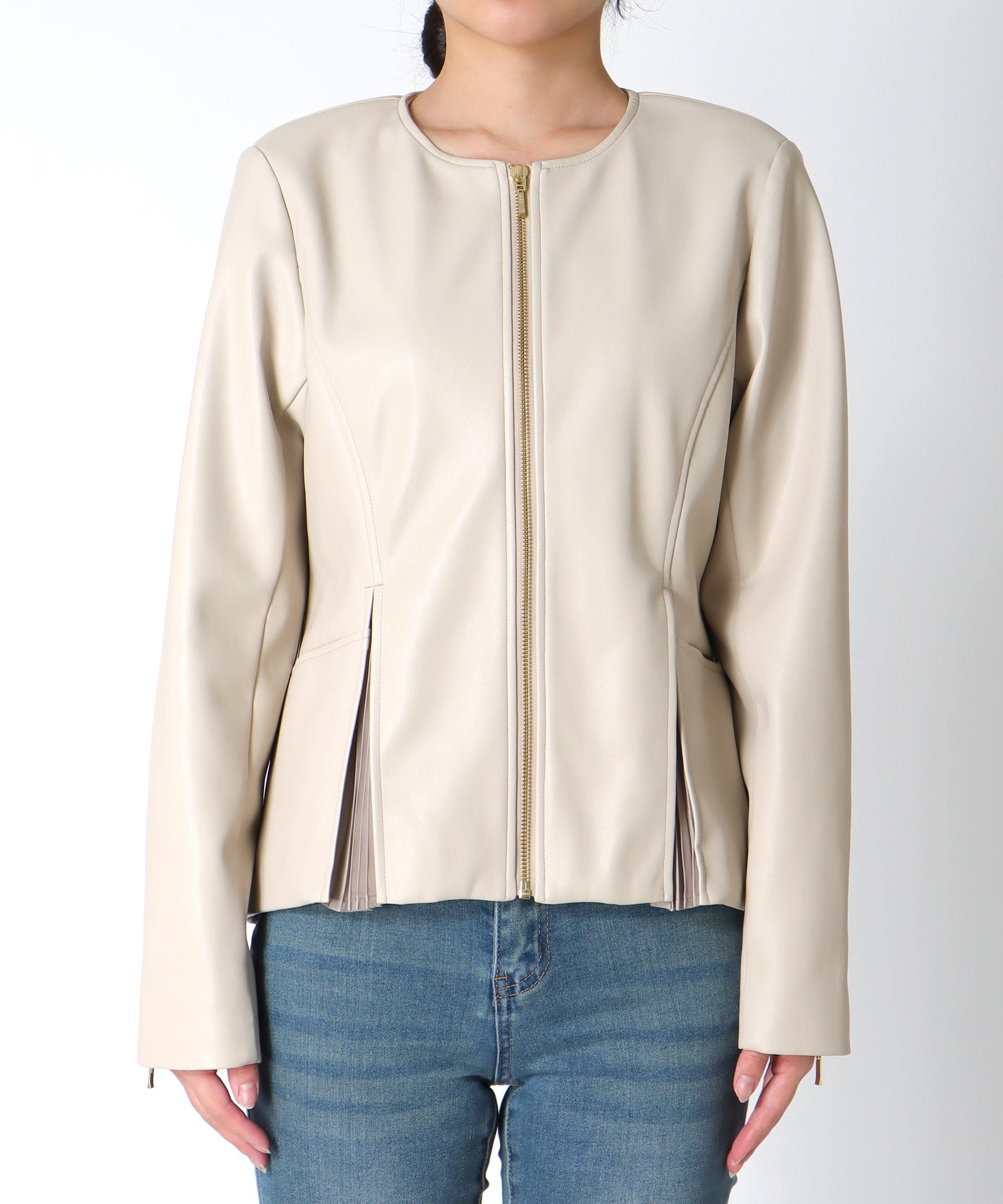 ペプラムフェイクレザージャケット