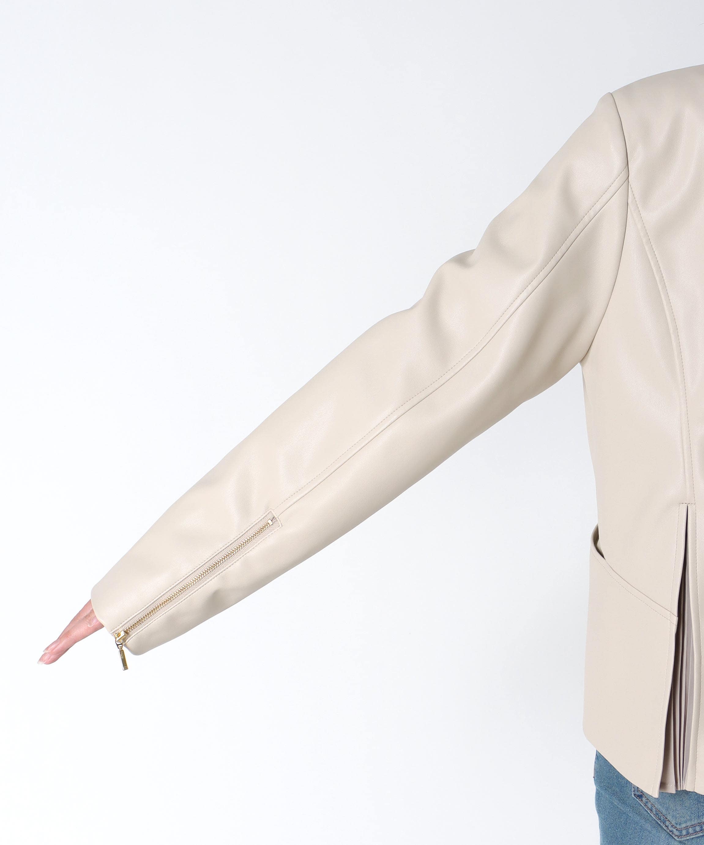 ペプラムフェイクレザージャケット