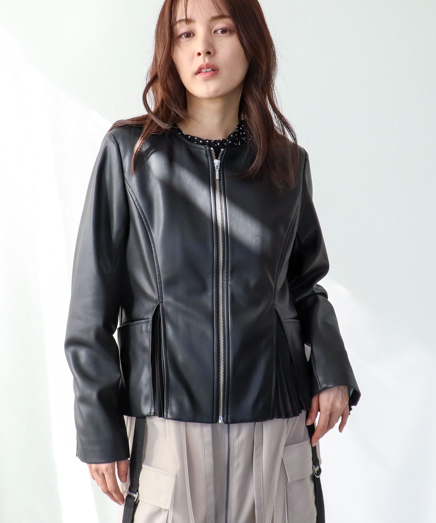 ペプラムフェイクレザージャケット
