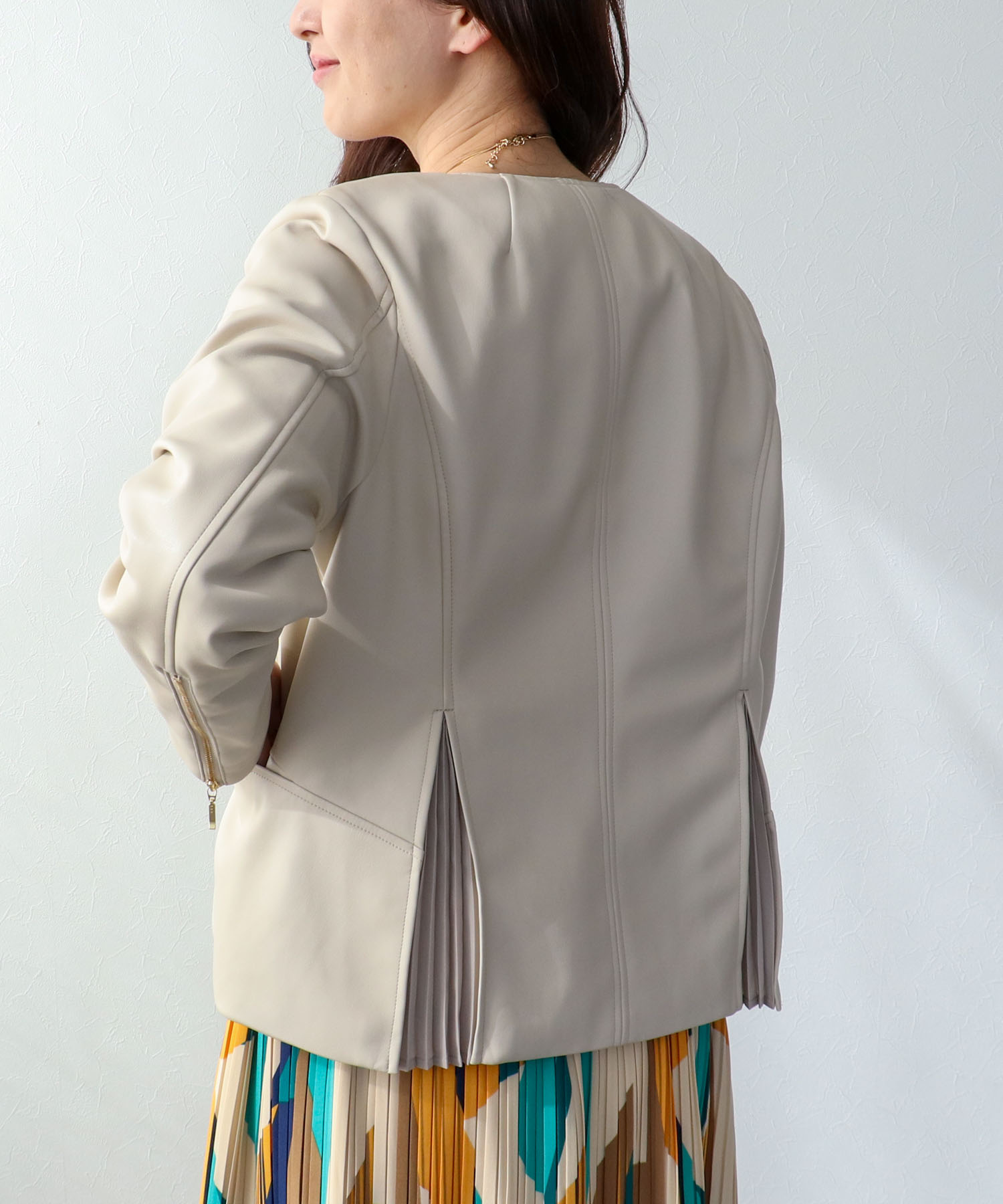 ペプラムフェイクレザージャケット