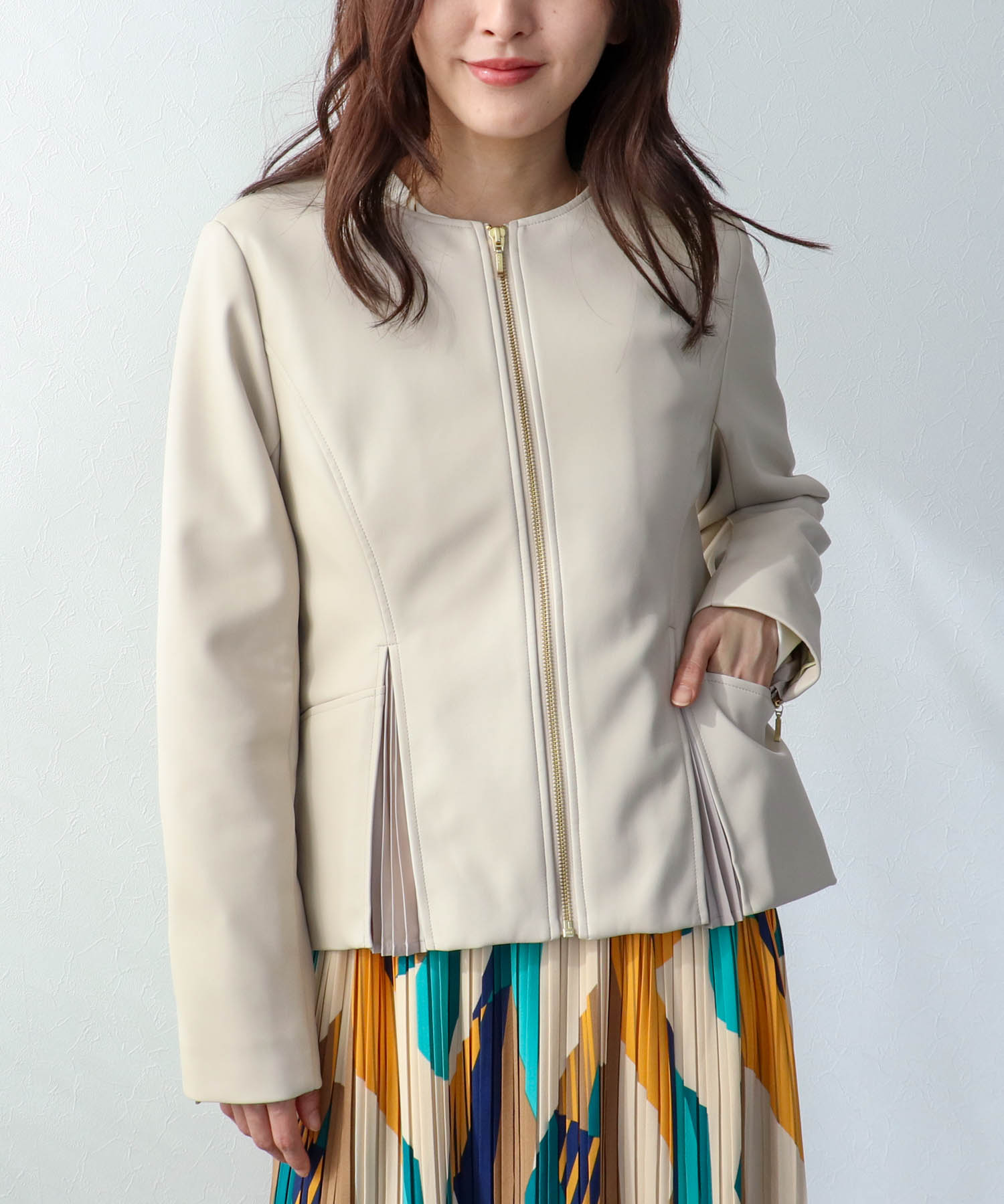 ペプラムフェイクレザージャケット