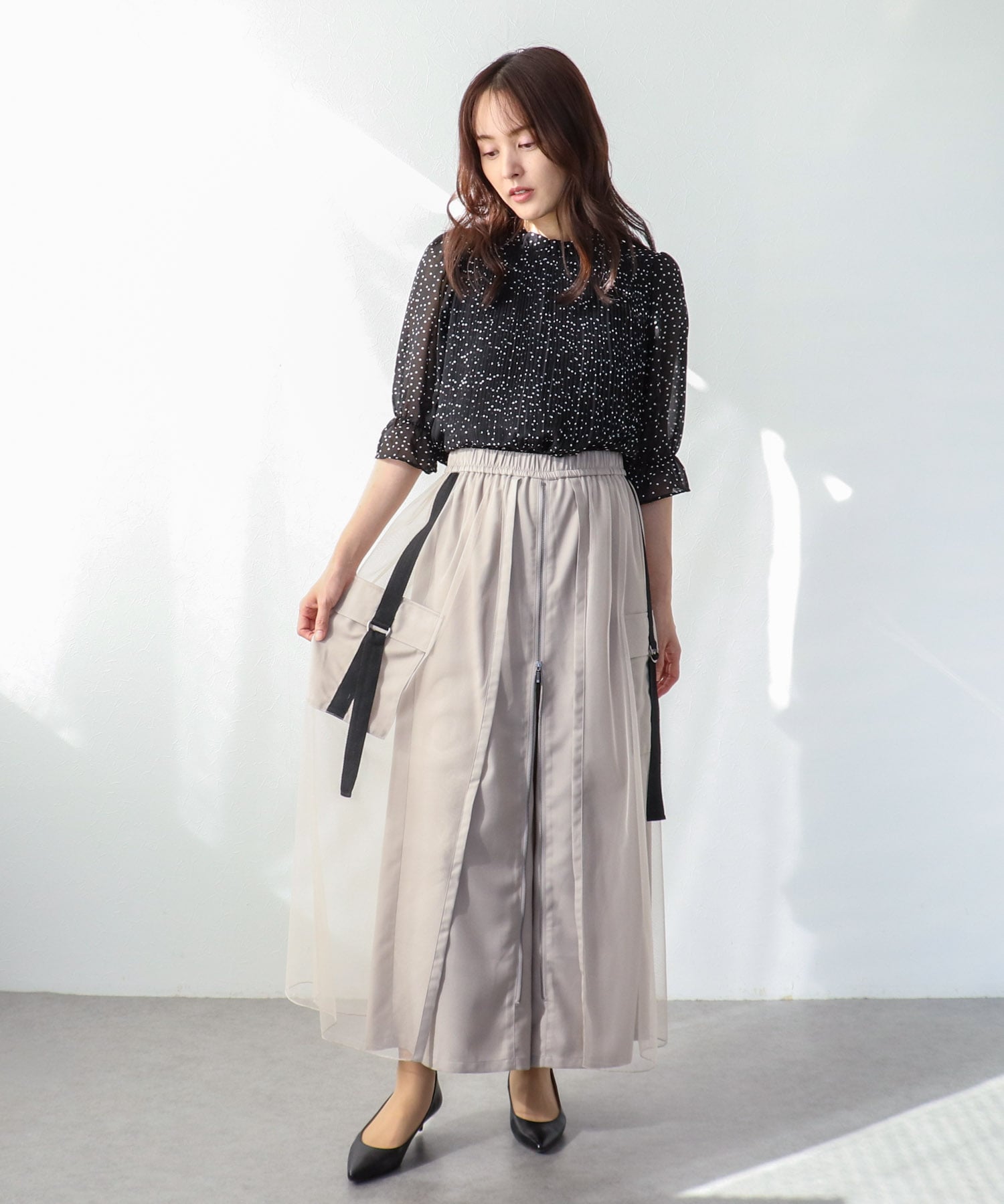 チュールドッキングフロントZIPパンツ