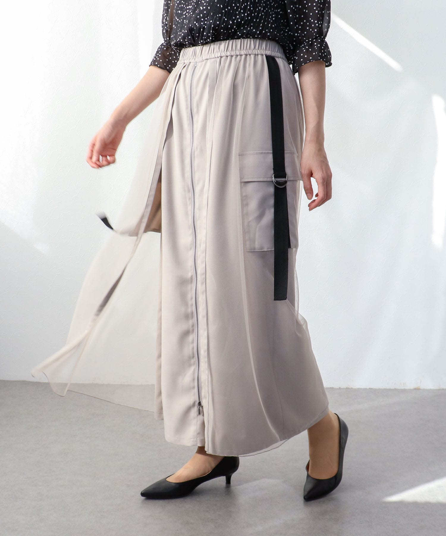 チュールドッキングフロントZIPパンツ
