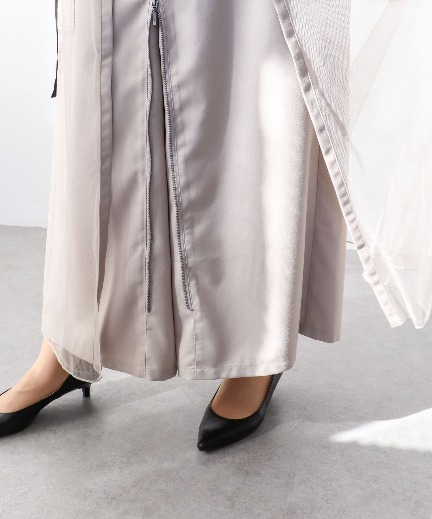 チュールドッキングフロントZIPパンツ