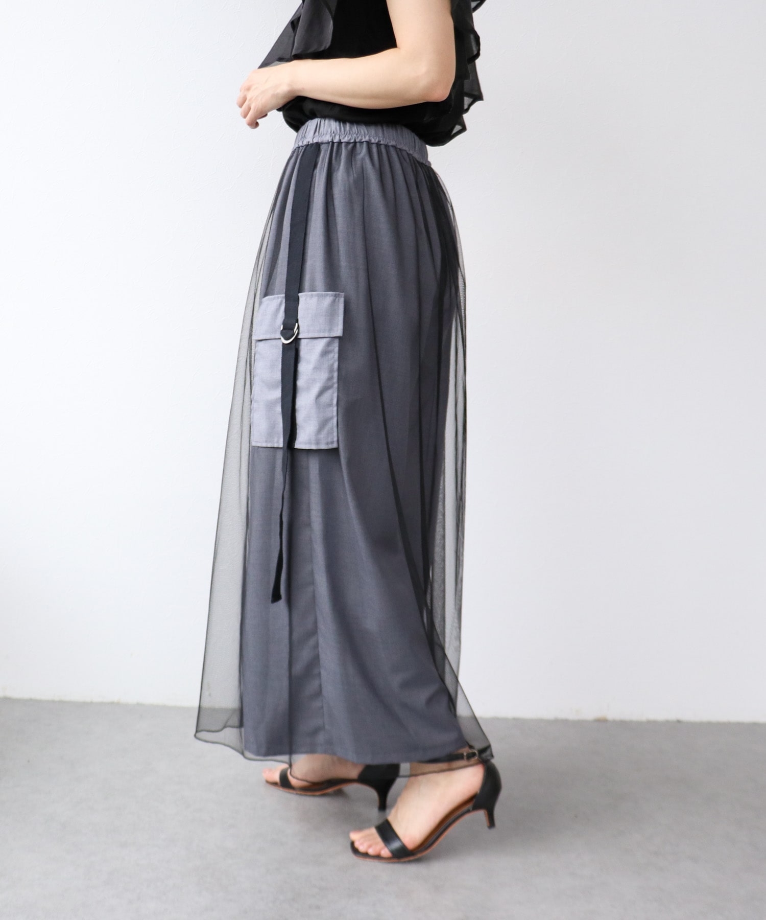 チュールドッキングフロントZIPパンツ