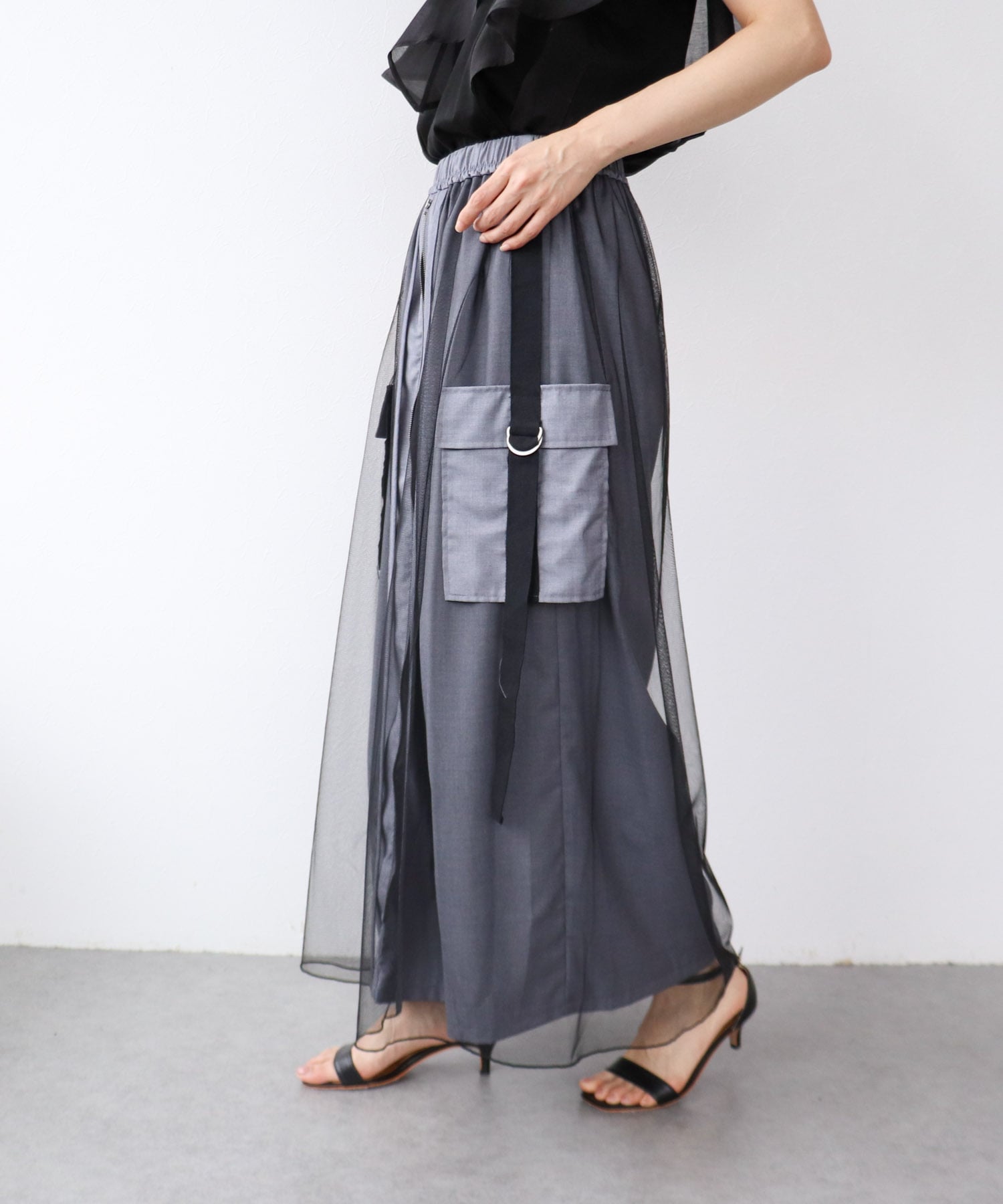 チュールドッキングフロントZIPパンツ