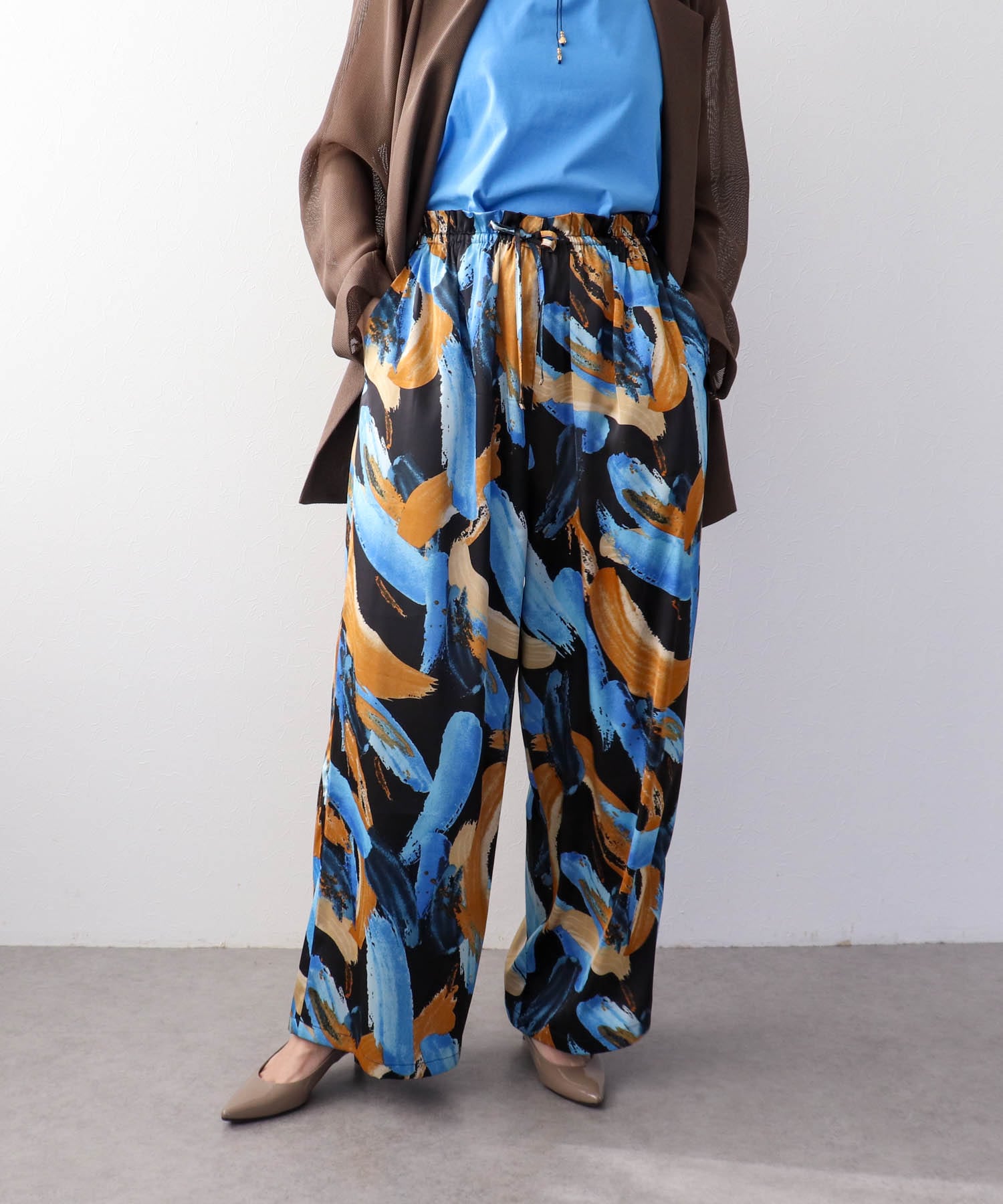 ペインティング柄リラックスパンツ