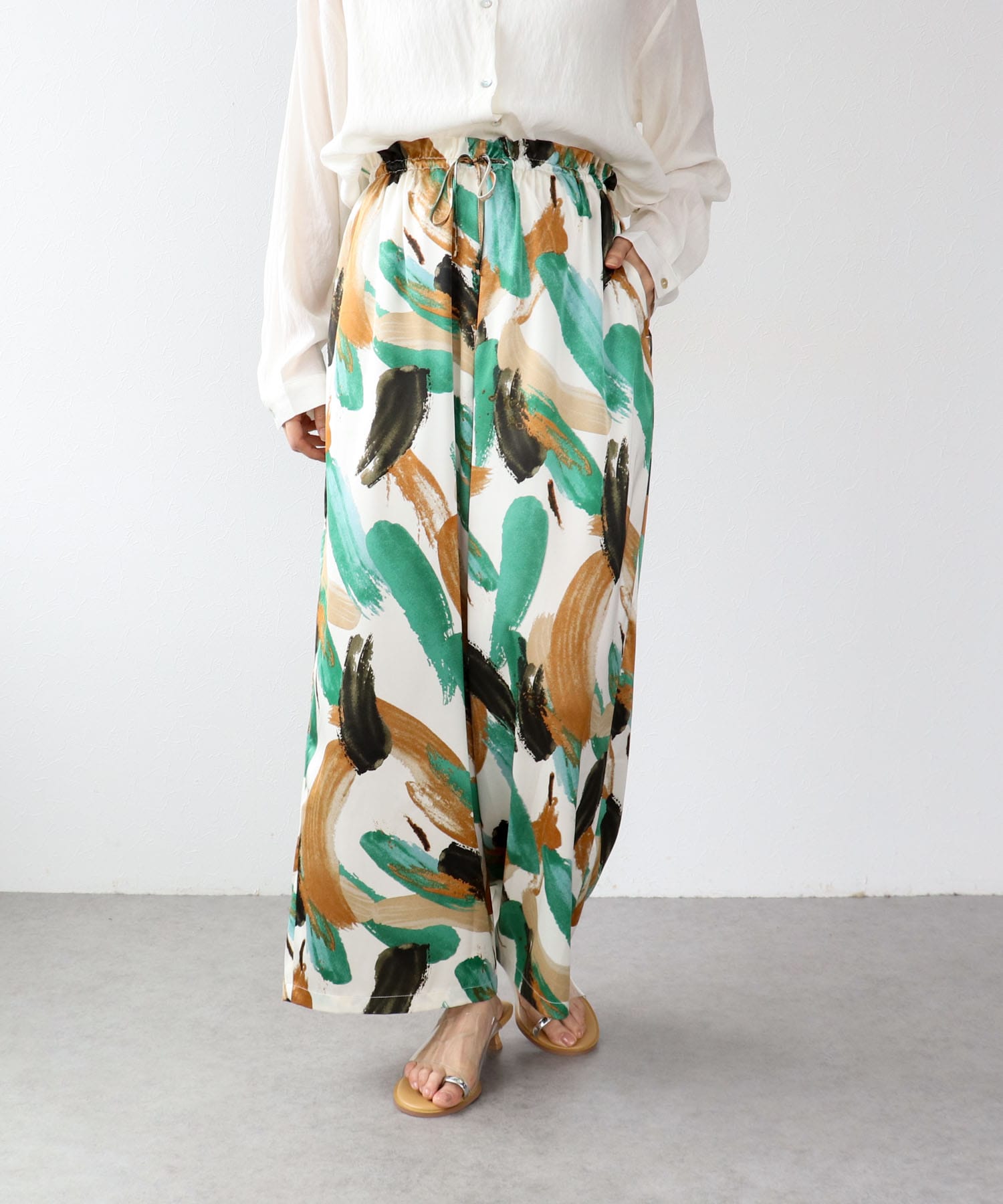 ペインティング柄リラックスパンツ