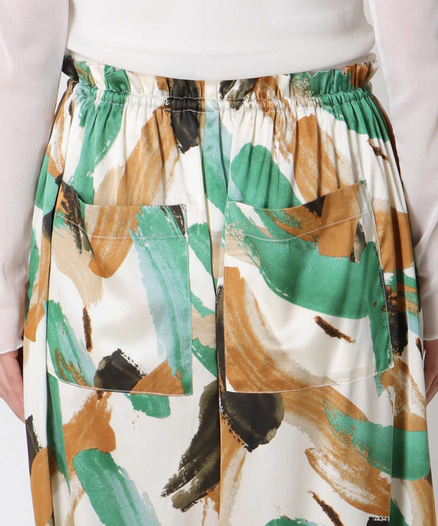 ペインティング柄リラックスパンツ