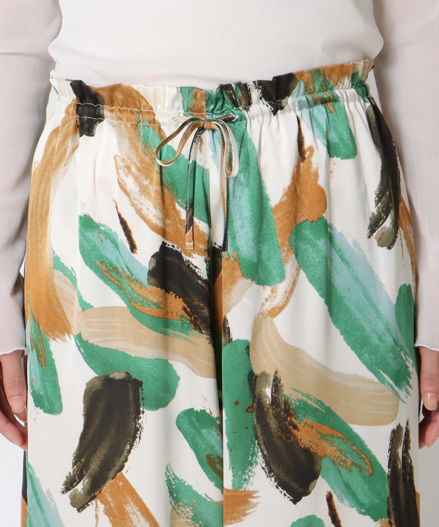 ペインティング柄リラックスパンツ