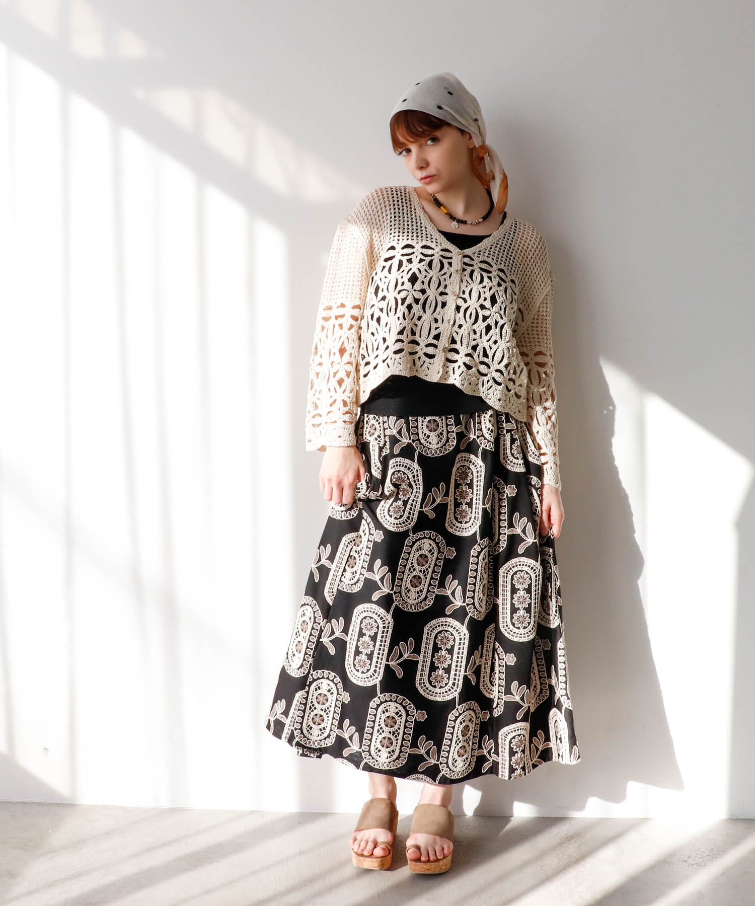 エンブロイダリーフレアースカート