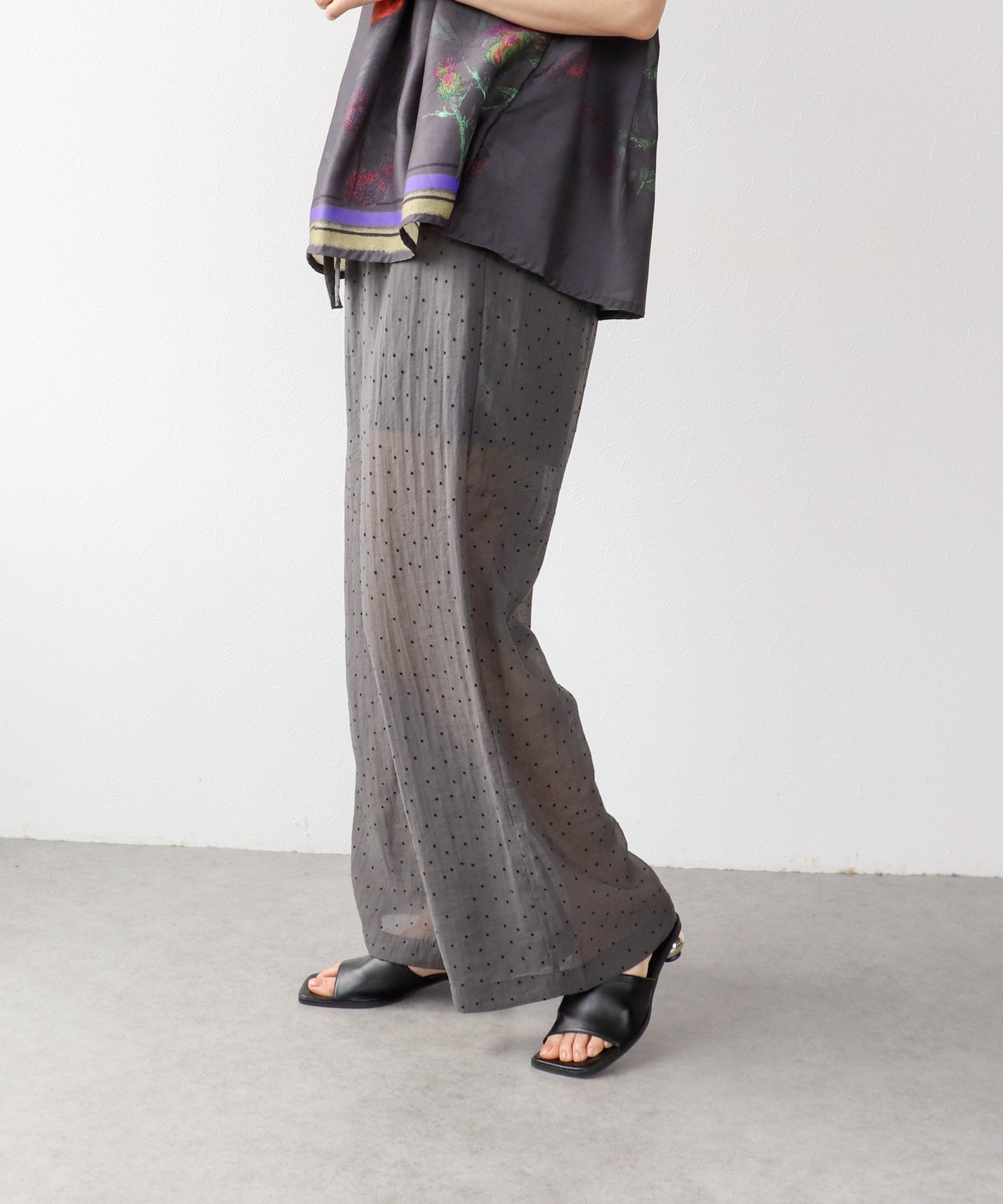 ウエストフリルドットパンツ