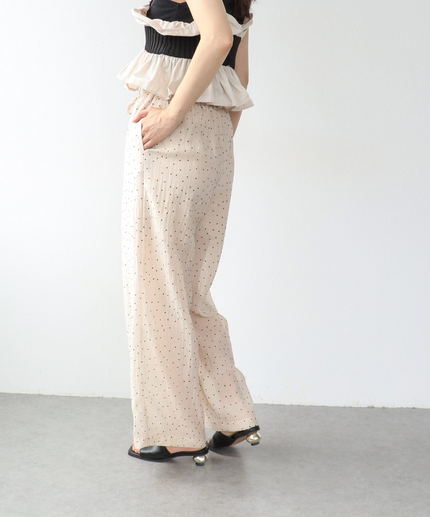 ウエストフリルドットパンツ