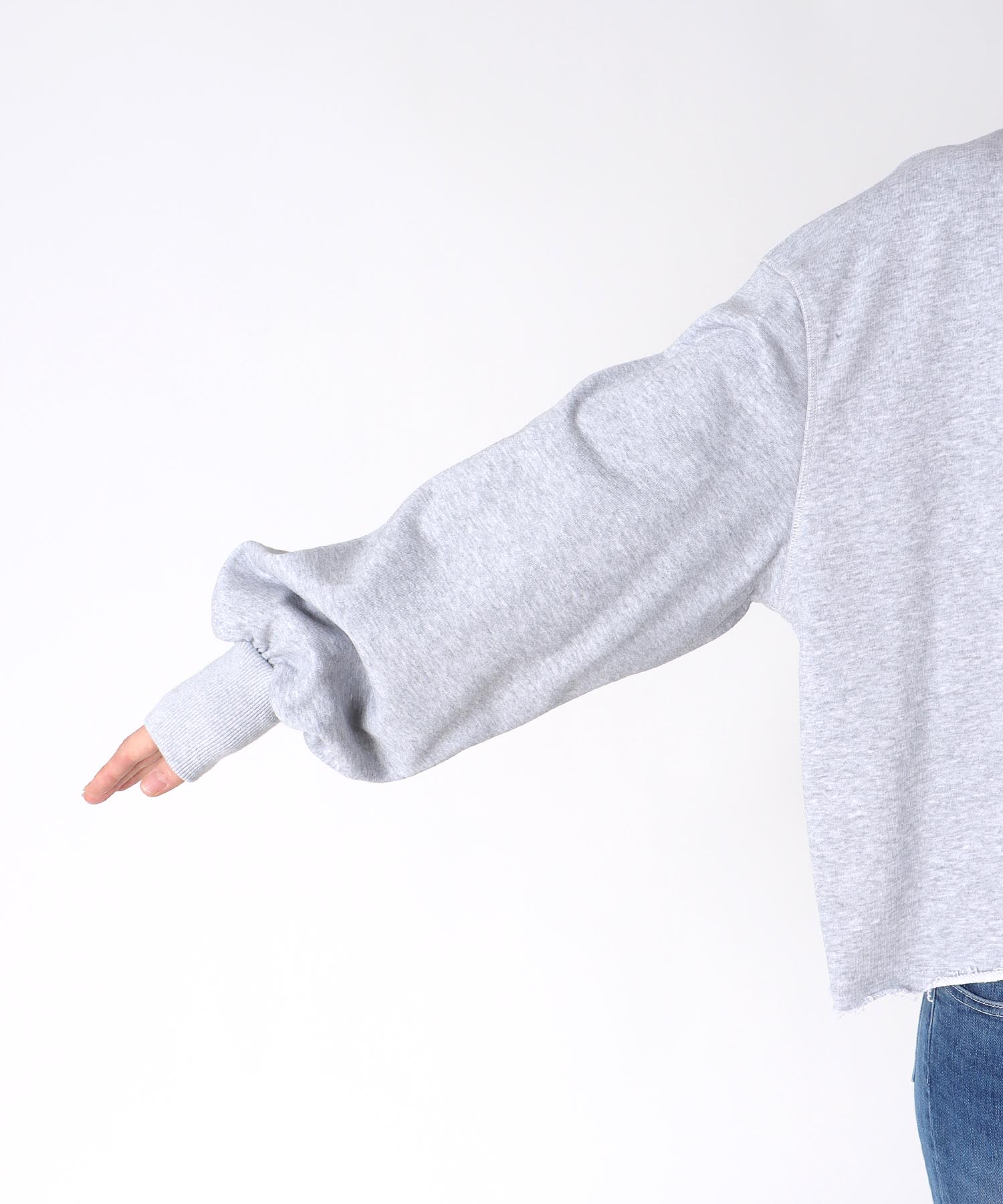 【2/26(木)12時予約開始】ロゴレーススウェットプルオーバー