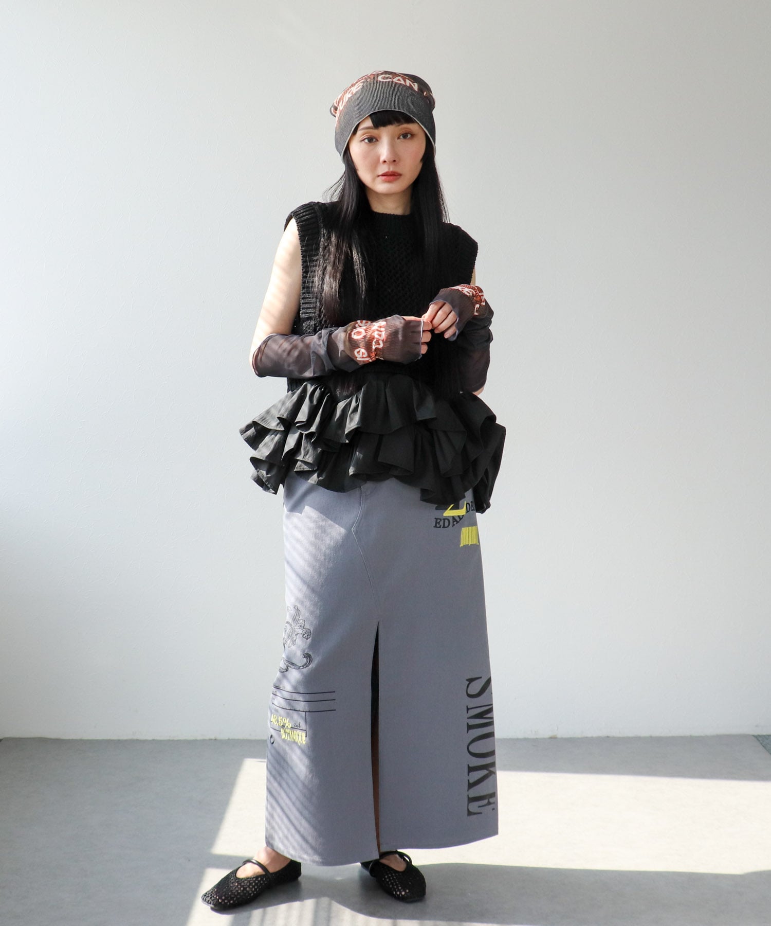 ウィスキープリント刺繍スカート