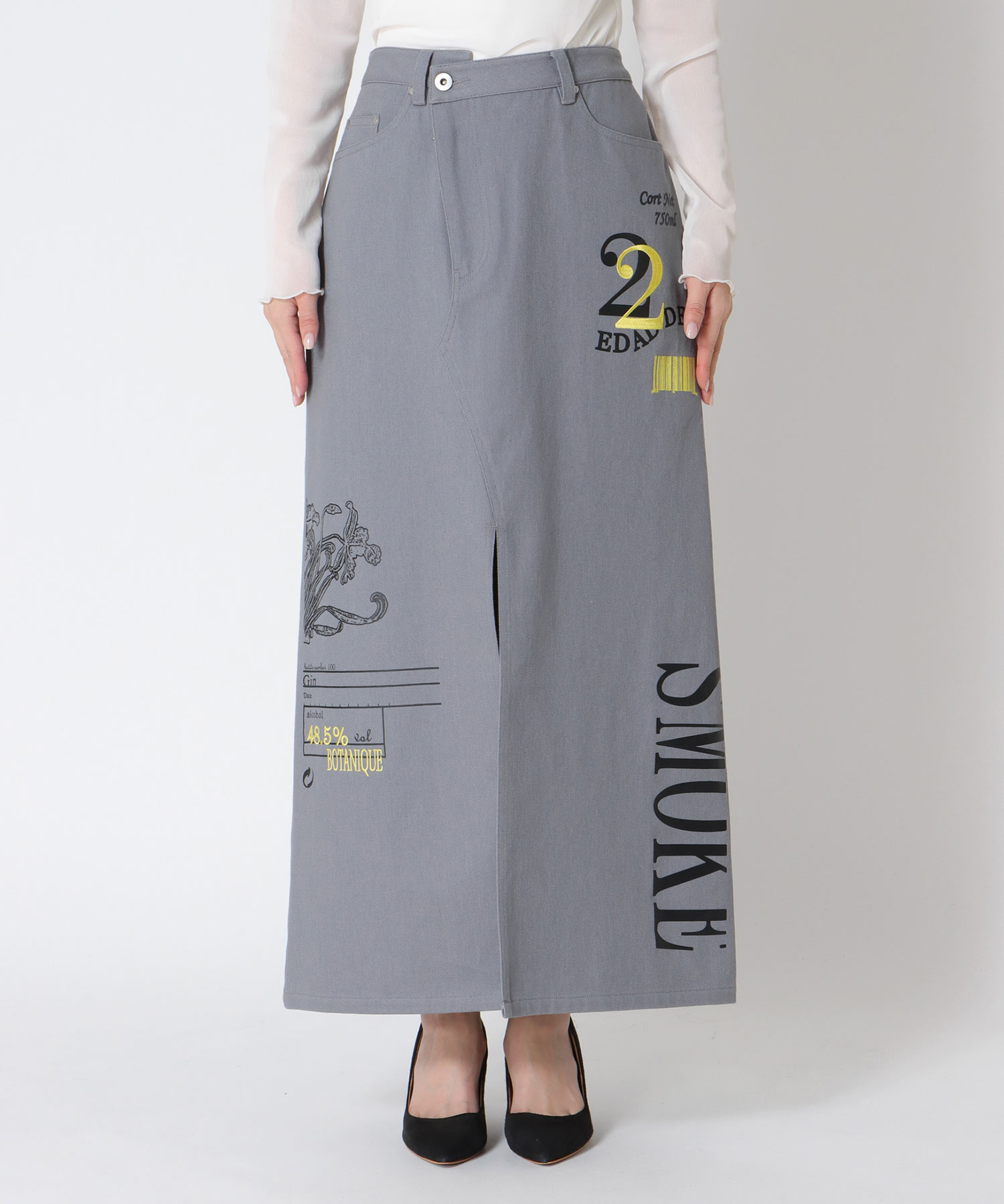 ウィスキープリント刺繍スカート