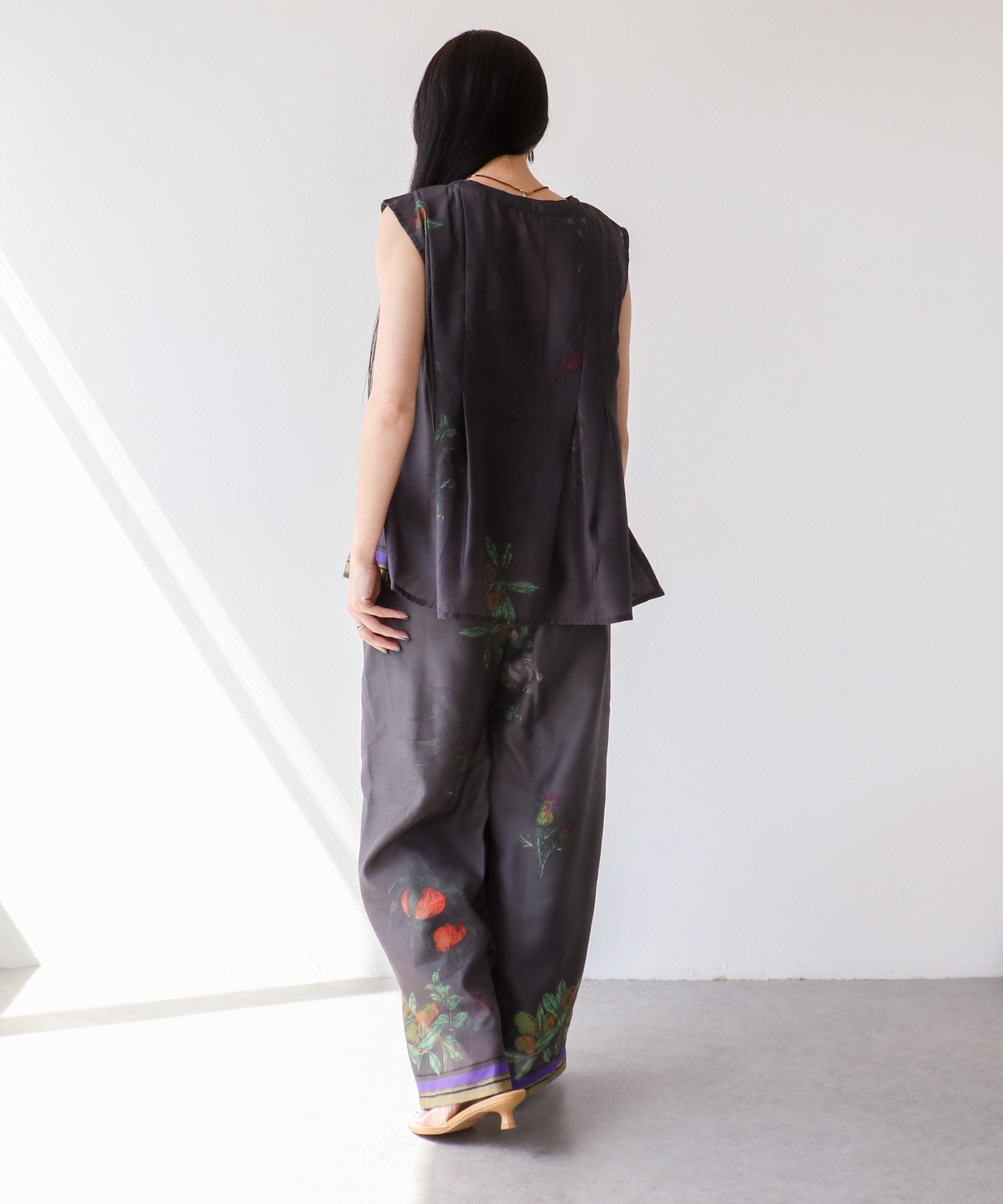 ≪4/16(木)予約開始≫ボタニカルプリントブラウス