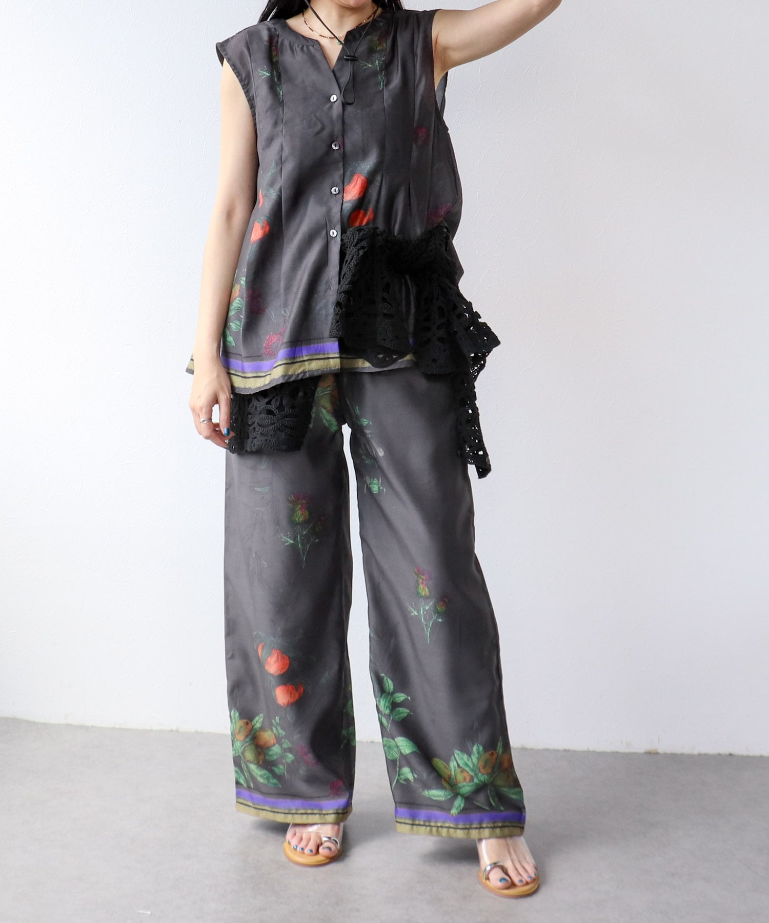 ≪4/16(木)予約開始≫ボタニカルプリントブラウス