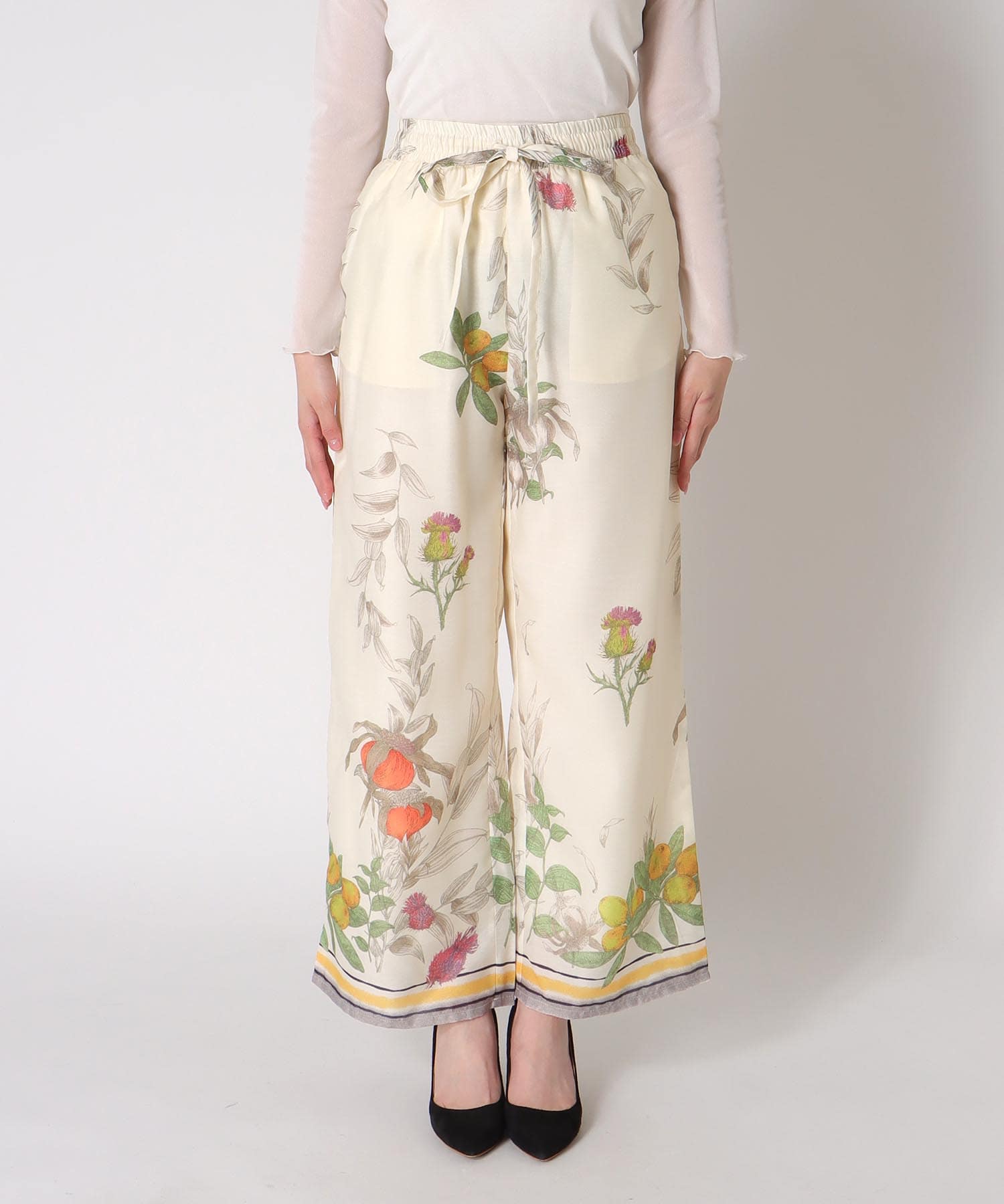 ≪4/16(木)予約開始≫ボタニカルプリントパンツ