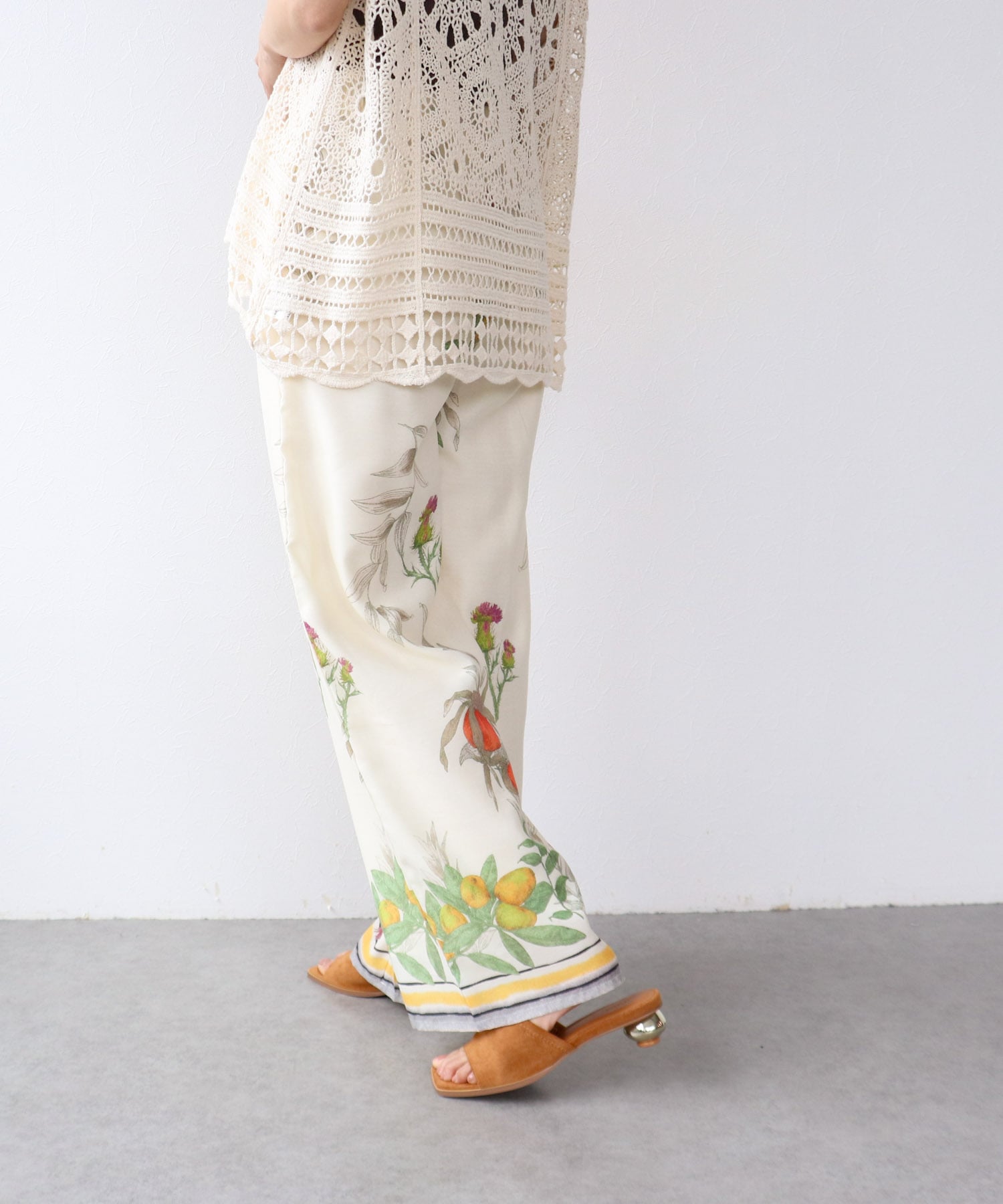 ≪4/16(木)予約開始≫ボタニカルプリントパンツ