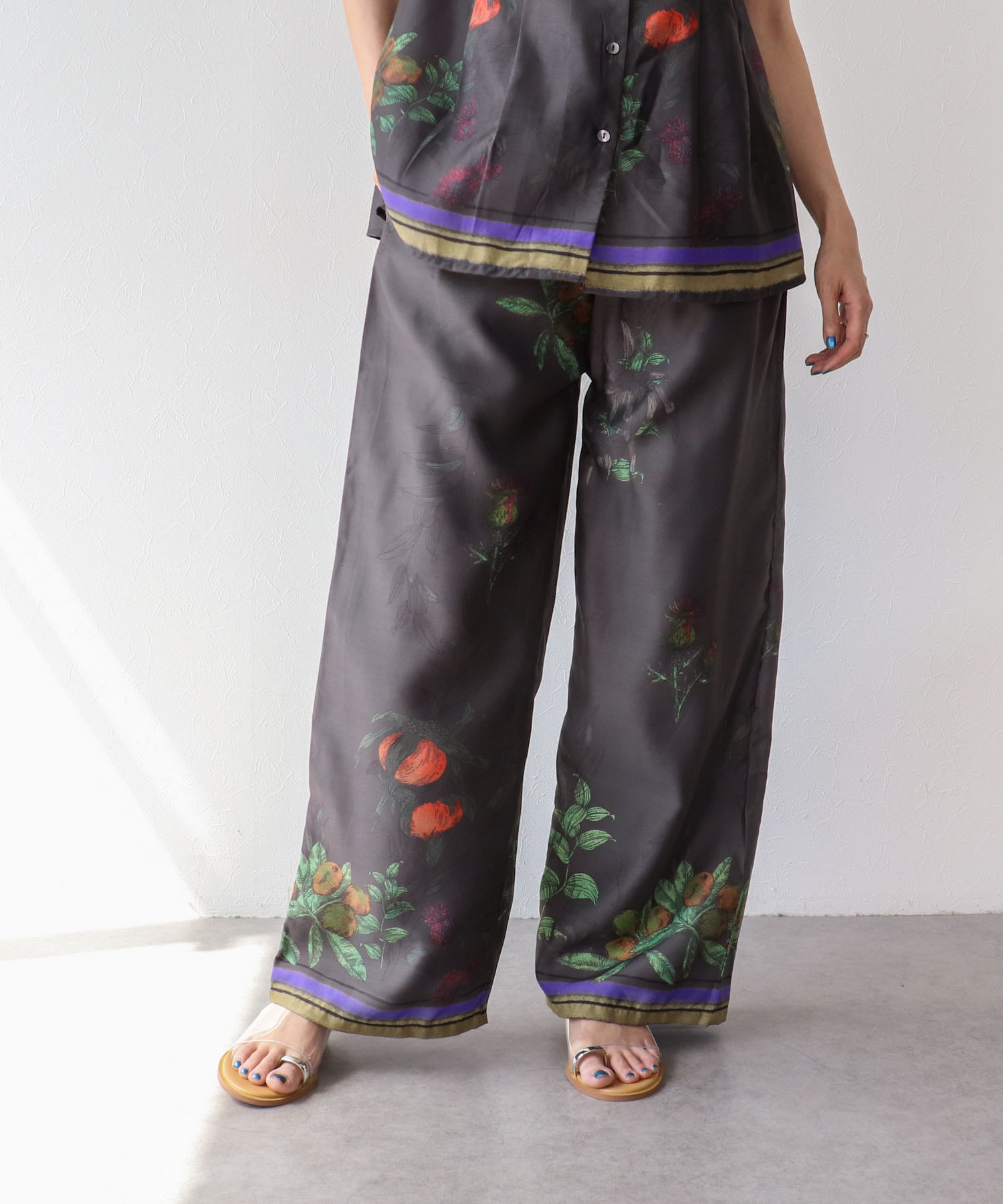 ≪4/16(木)予約開始≫ボタニカルプリントパンツ