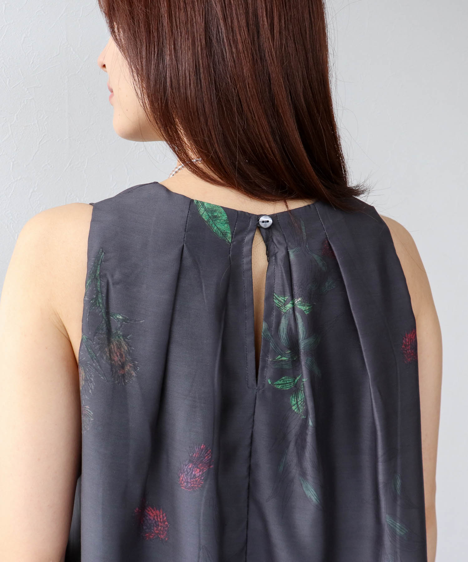 ボタニカルプリントワンピース